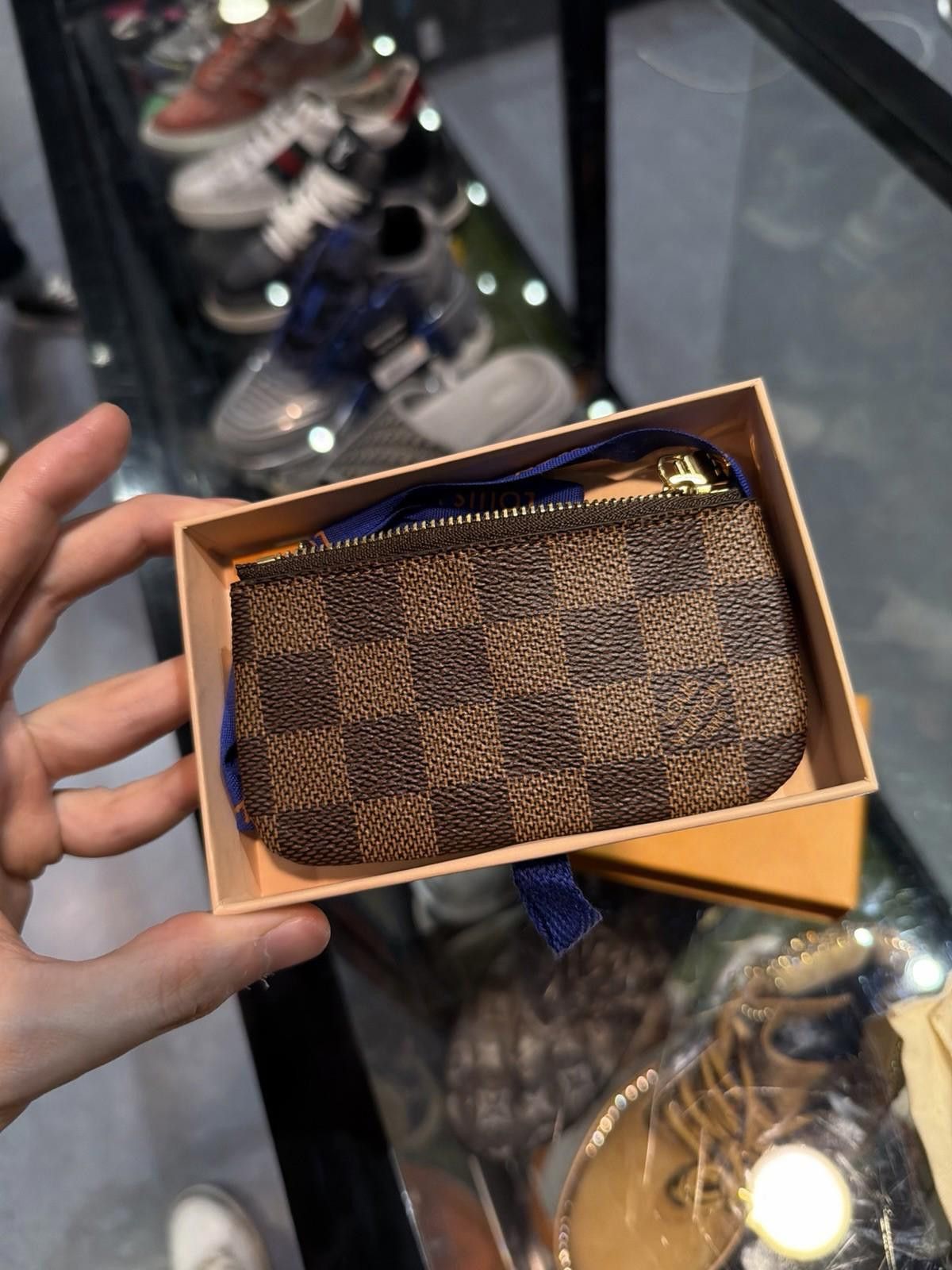 Louis Vuitton Authentic Louis Vuitton Monogram Coin Purse Key Case Real Size ONE SIZE - 7 Thumbnail