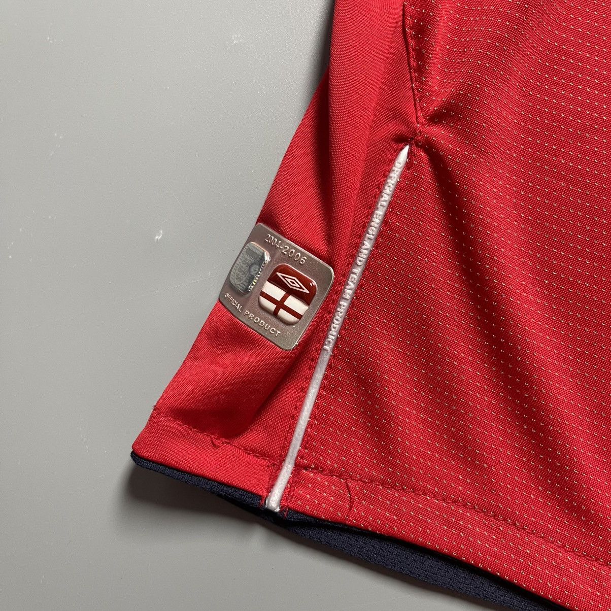 Umbro ENGLAND UMBRO 2004 EURO FOOTBALL AWAY JERSEY #7 BECKHAM Size US XL / EU 56 / 4 - 9 Thumbnail
