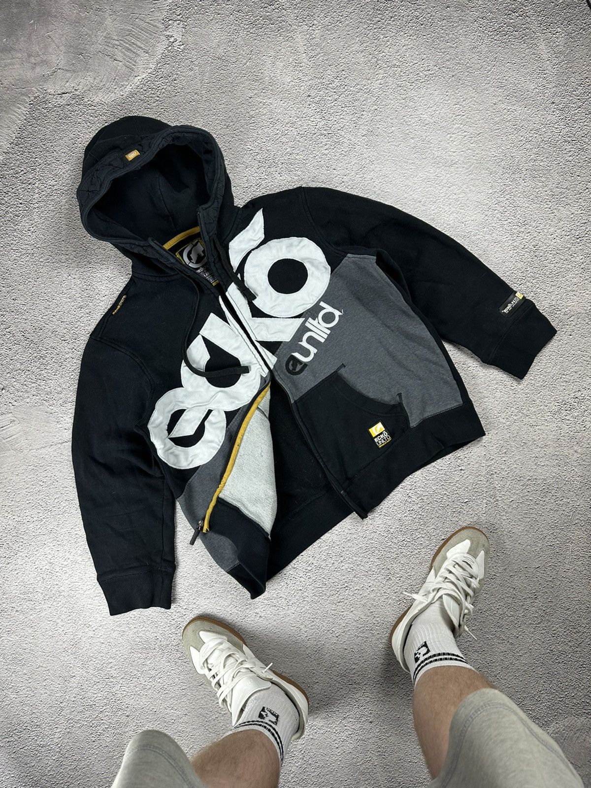 Ecko Unltd. Vintage Ecko Unltd Full Zip Hoodie Big Logo Y2K Japan Faded Size US XL / EU 56 / 4 - 1 Thumbnail