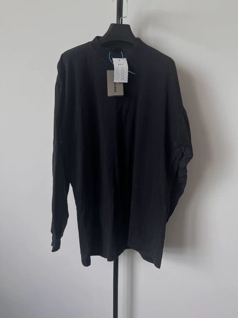 Balenciaga Balenciaga Letter printed round neck long sleeve T-shirt Size US S / EU 44-46 / 1 - 2 Thumbnail