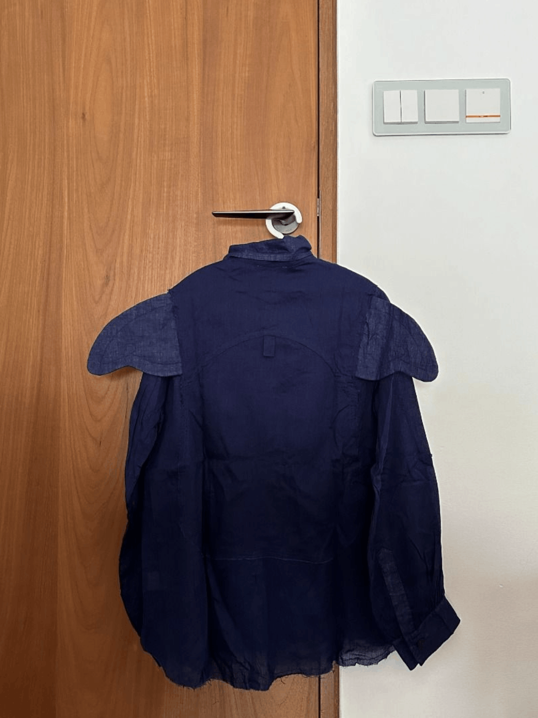 VeniceW Venice W Hangtag Linen Shirt Size S / US 4 / IT 40 - 6 Thumbnail