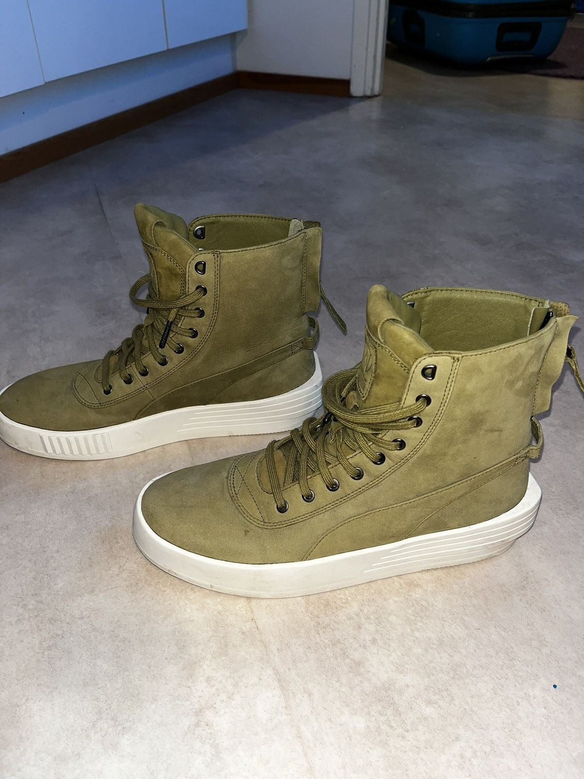 Puma Puma x The Weeknd Parallel XO Size US 8 / EU 41 - 2 Thumbnail