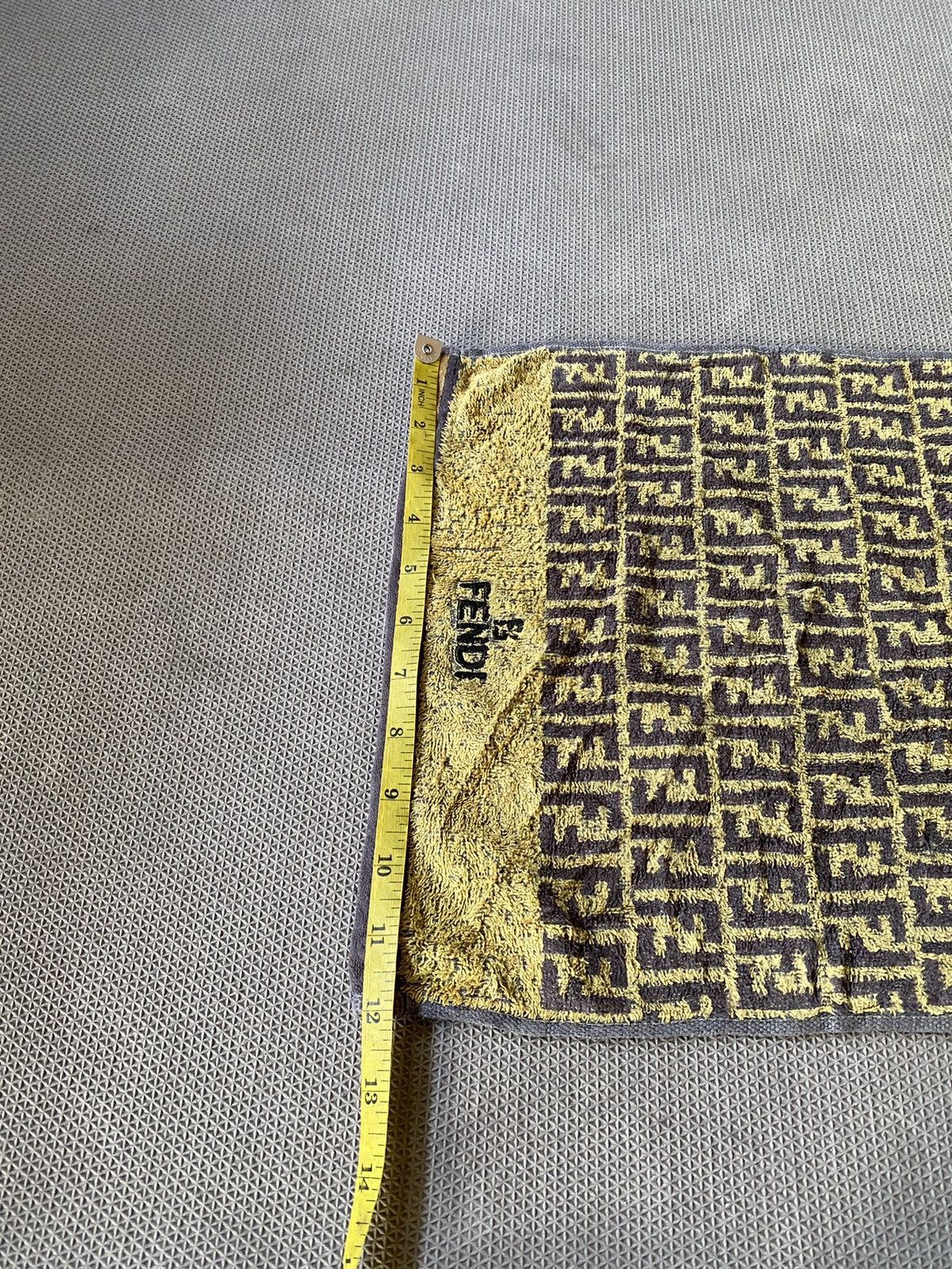 Designer × Fendi × Vintage Vintage Fendi monogram mini towel Size ONE SIZE - 7 Thumbnail