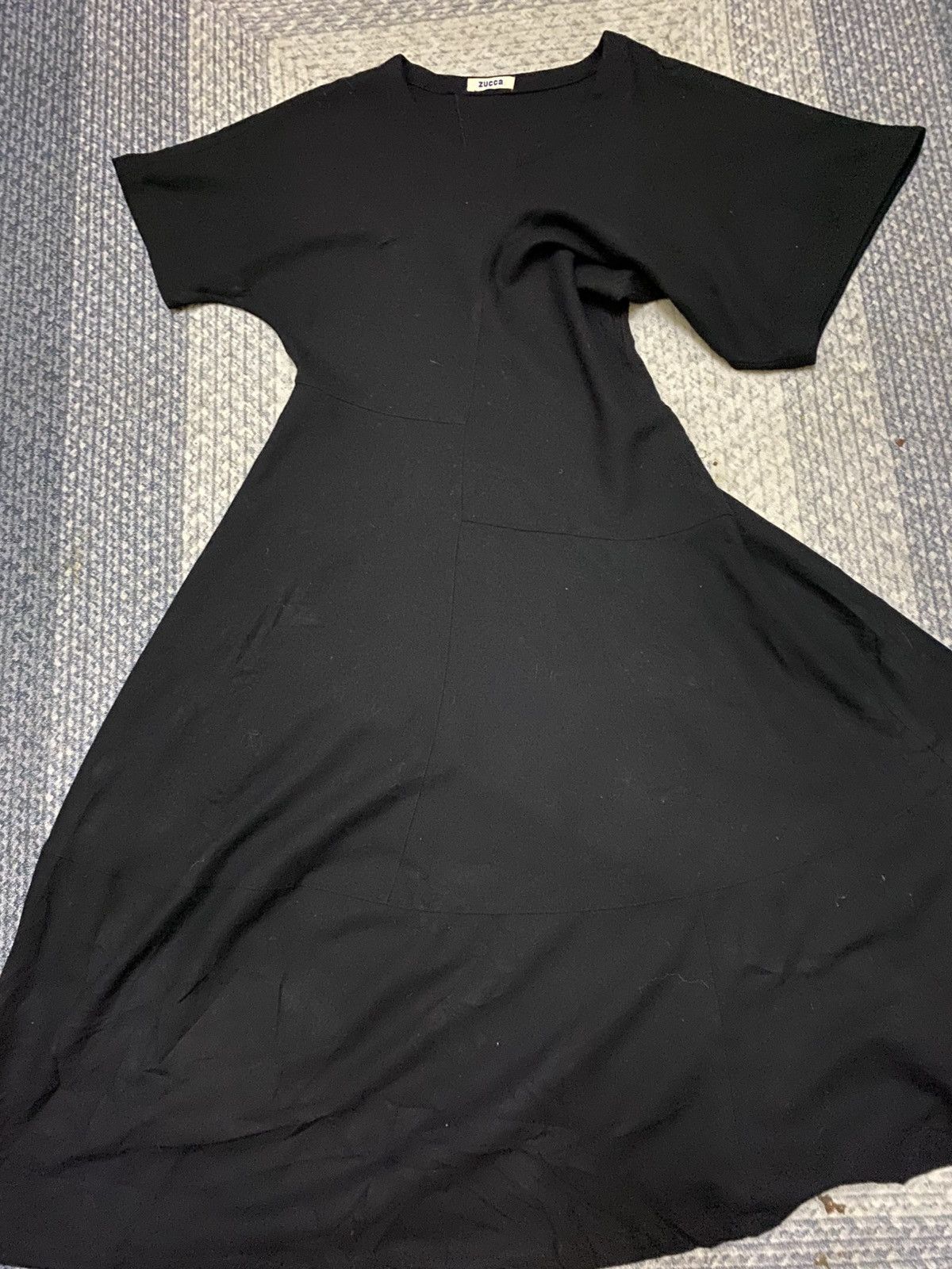 Zucca ZUCCA MINIMALISM ASYMETRICAL DESIGN BLACK WOOL DRESS Size M / US 6-8 / IT 42-44 - 1 Thumbnail