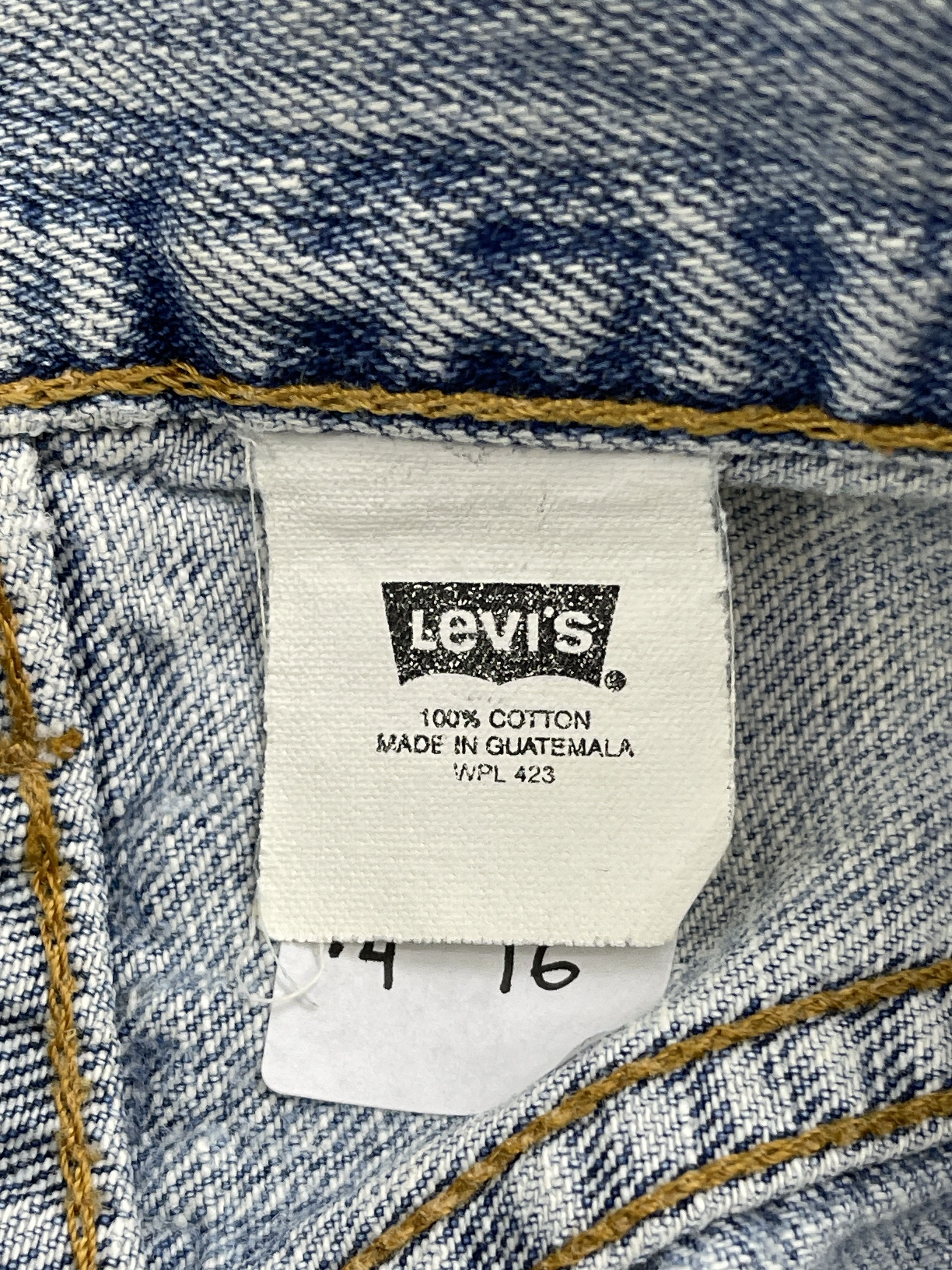 Levi's × Vintage Light Washed Vintage 90s Levi's 501 Jeans Size US 29 - 8 Thumbnail