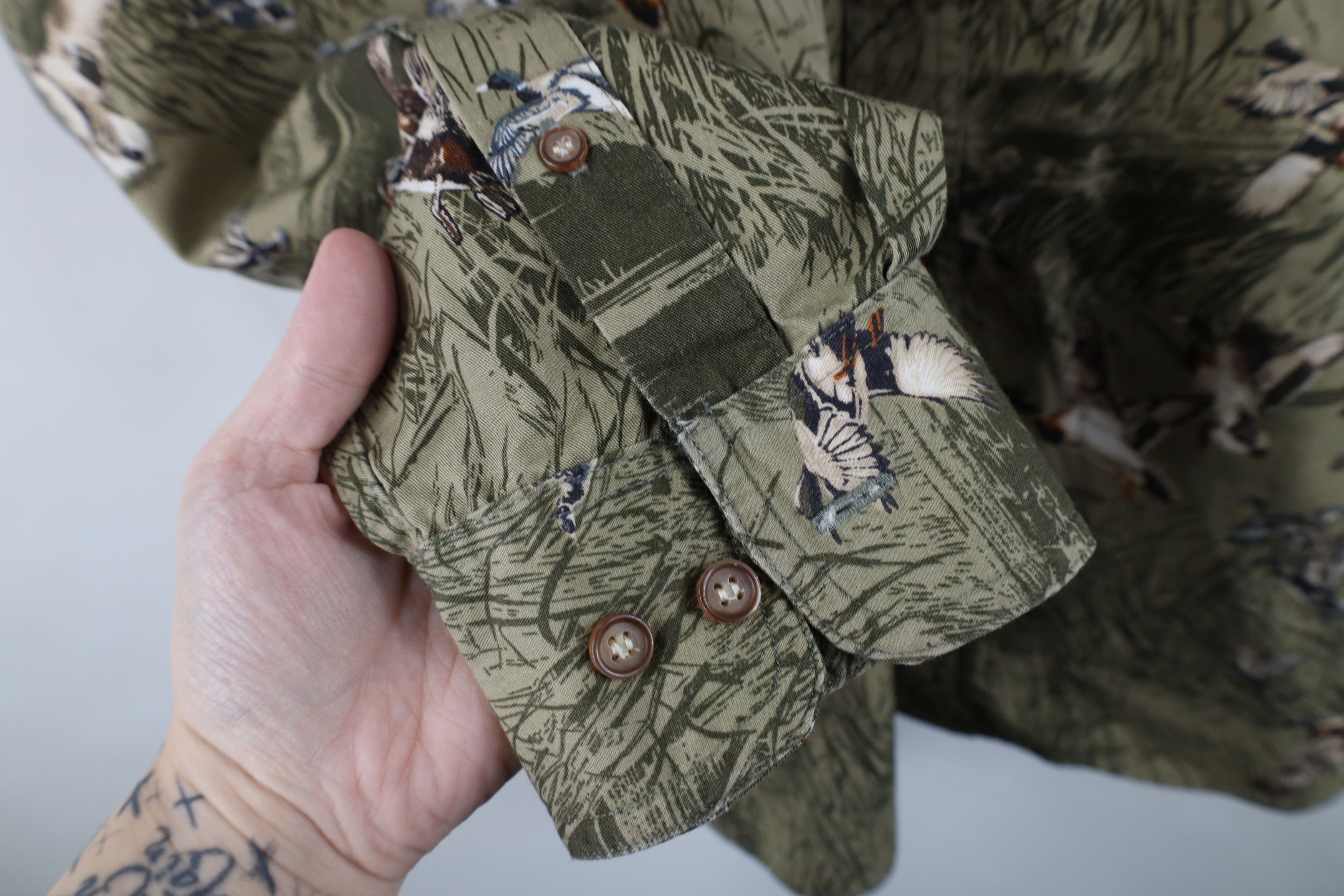 Vintage Vintage 90s Streetwear All Over Print Button Down Shirt Size US L / EU 52-54 / 3 - 6 Thumbnail