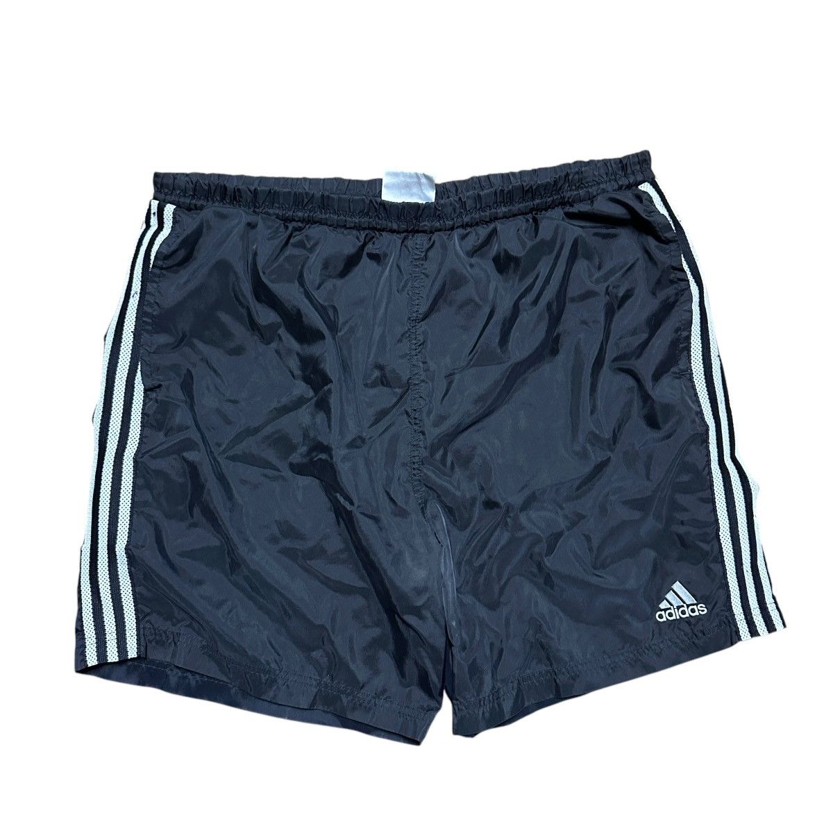 Adidas × Vintage Vintage 90s Adidas Windbreaker Logo Shorts Size US 36 / EU 52 - 1 Thumbnail