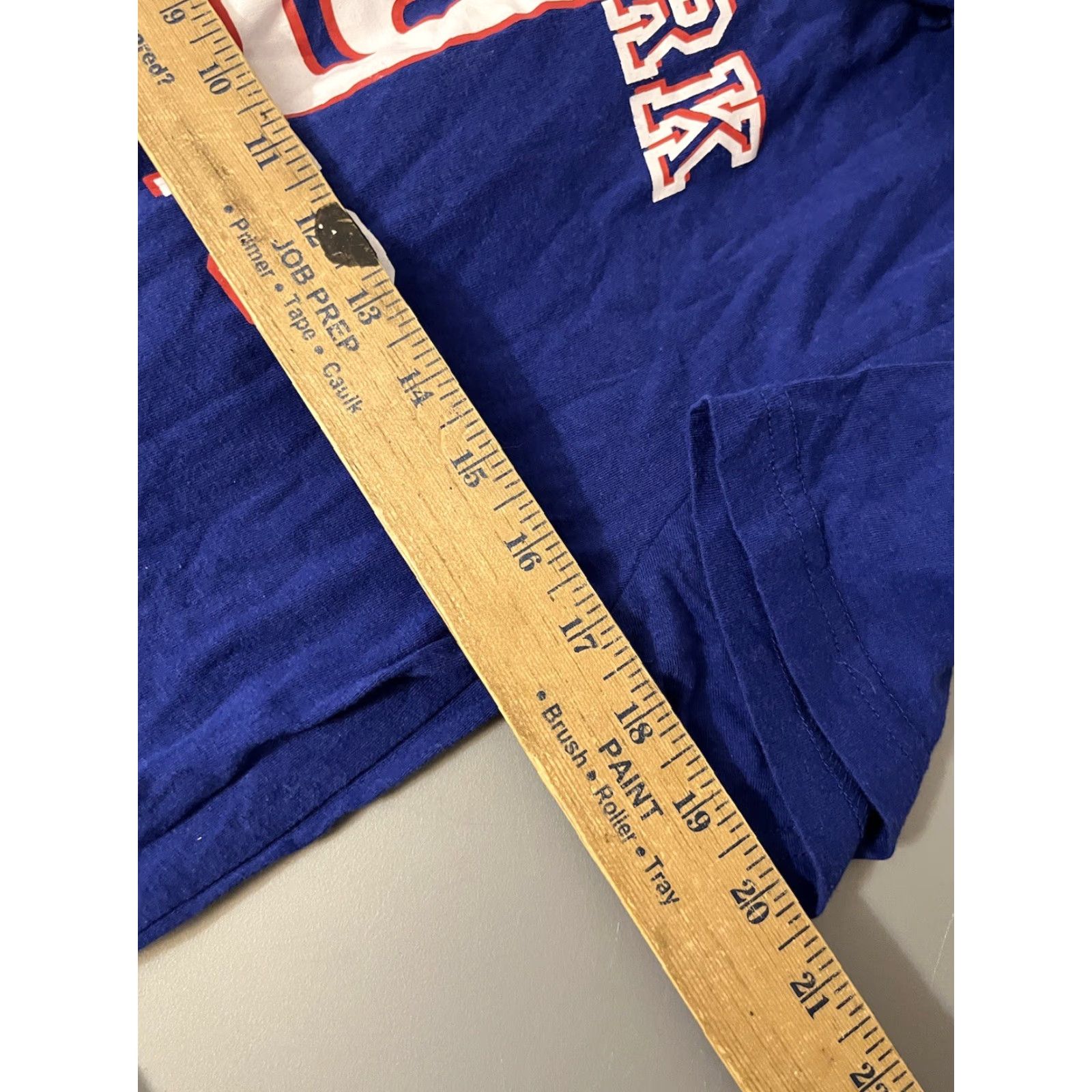 NFL VINTAGE NY Giants NFL Team Apparel T-Shirt Mens Blue Distressed Medium Adult M Relaxed Shirt Size US M / EU 48-50 / 2 - 5 Thumbnail