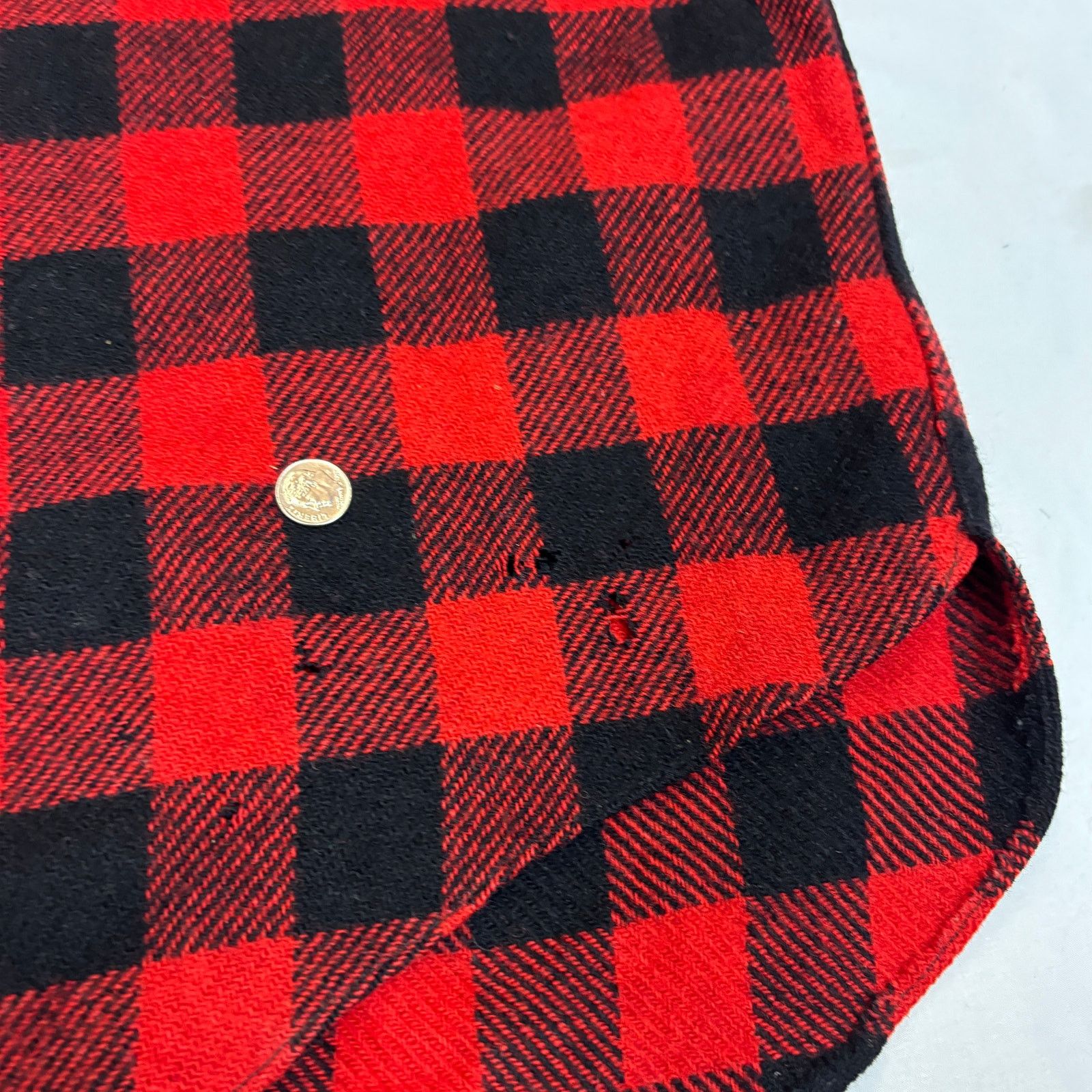 Woolrich Woolen Mills Vintage 1940s Woolrich Buffalo Plaid Button Up Wool Shirt XL Size US XL / EU 56 / 4 - 8 Thumbnail