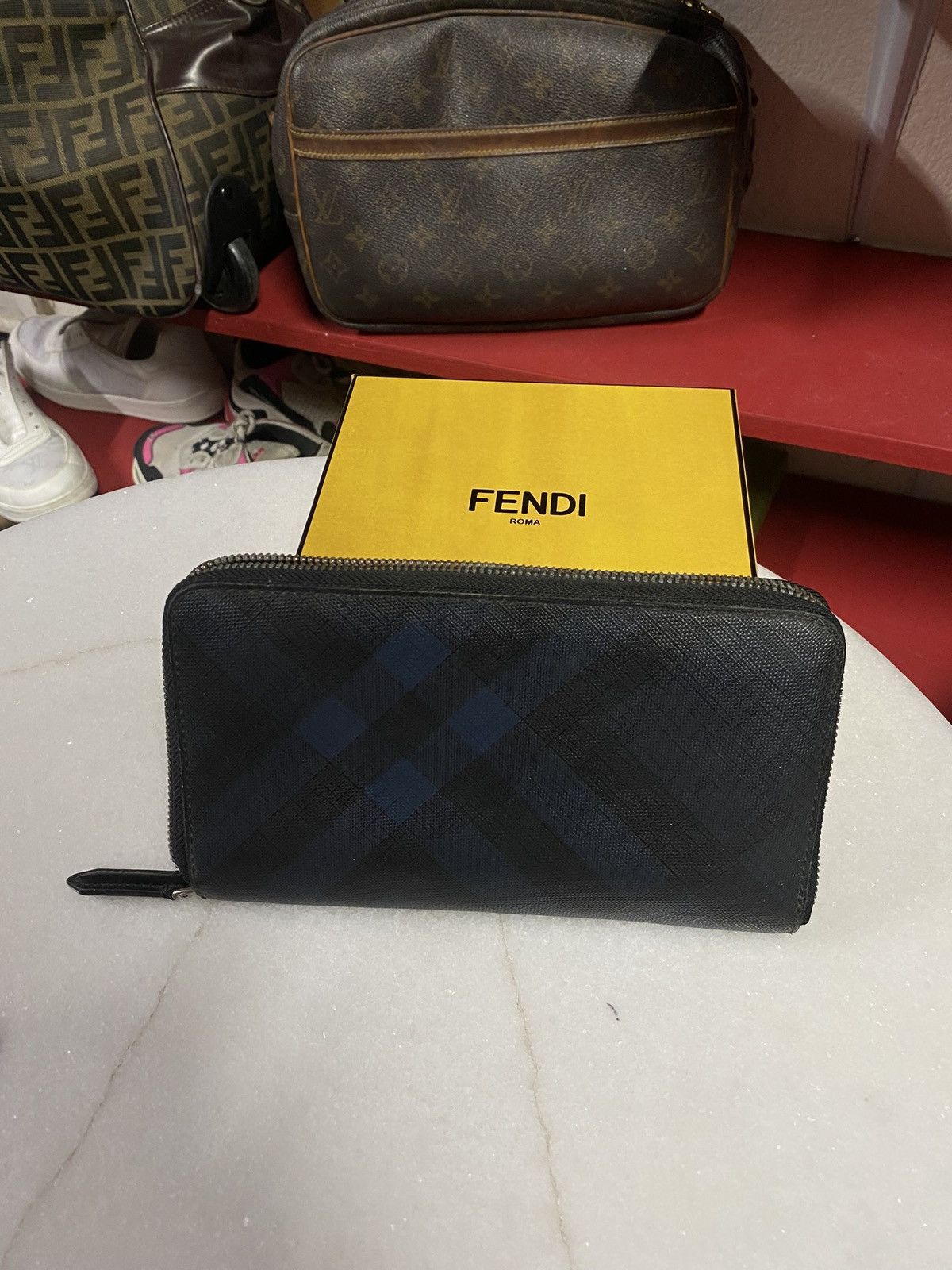 Burberry Burberry Plaid Blue Long Leather Wallet Preowned Size ONE SIZE - 5 Thumbnail