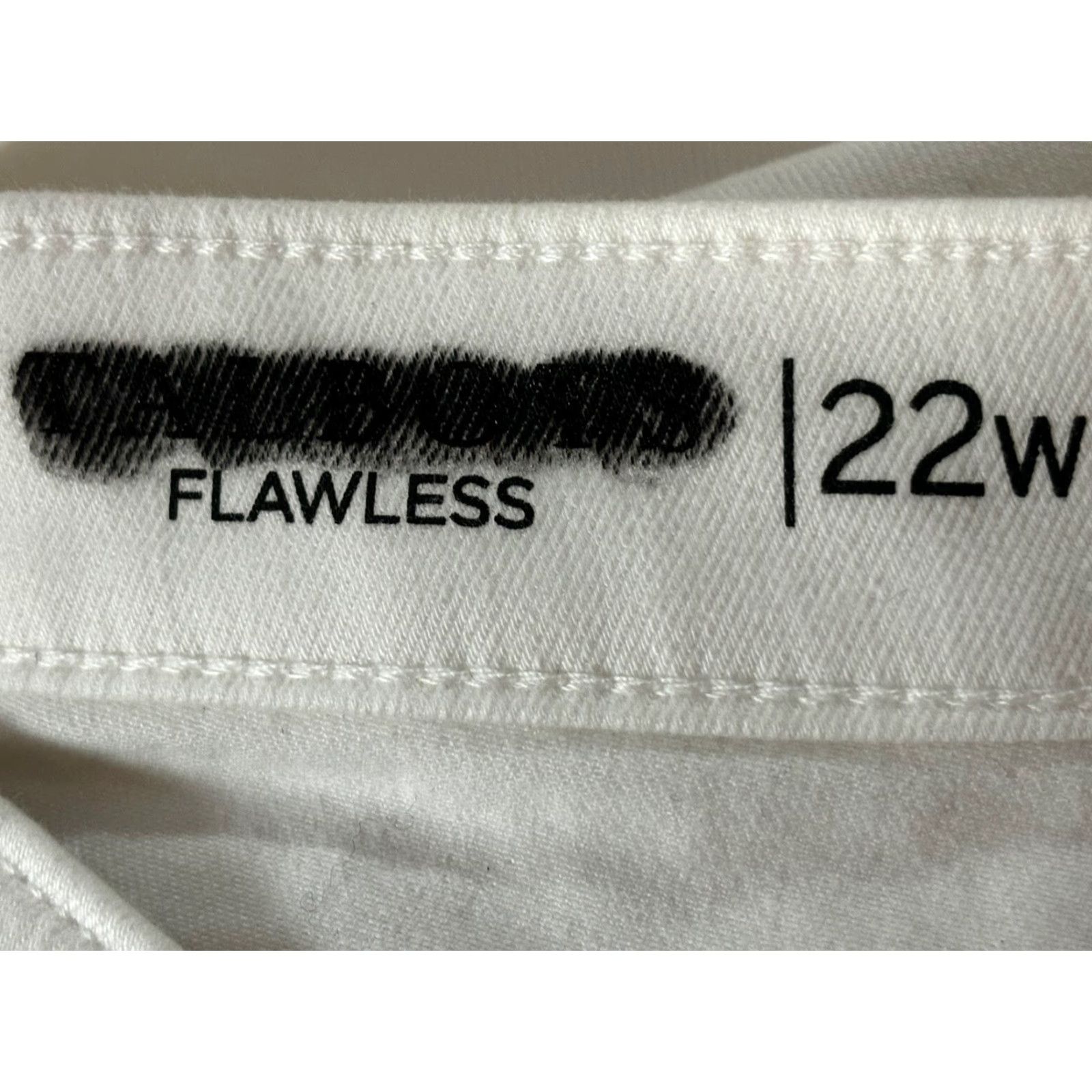 Talbots Talbots Flawless Straight Crop Jeans 22W Plus White Cotton Blend Denim High Rise Womens Plus Coastal Preppy Vacation Pants Jeans 25in Crop Stretch 12? Size 40" / US 18 - 5 Thumbnail