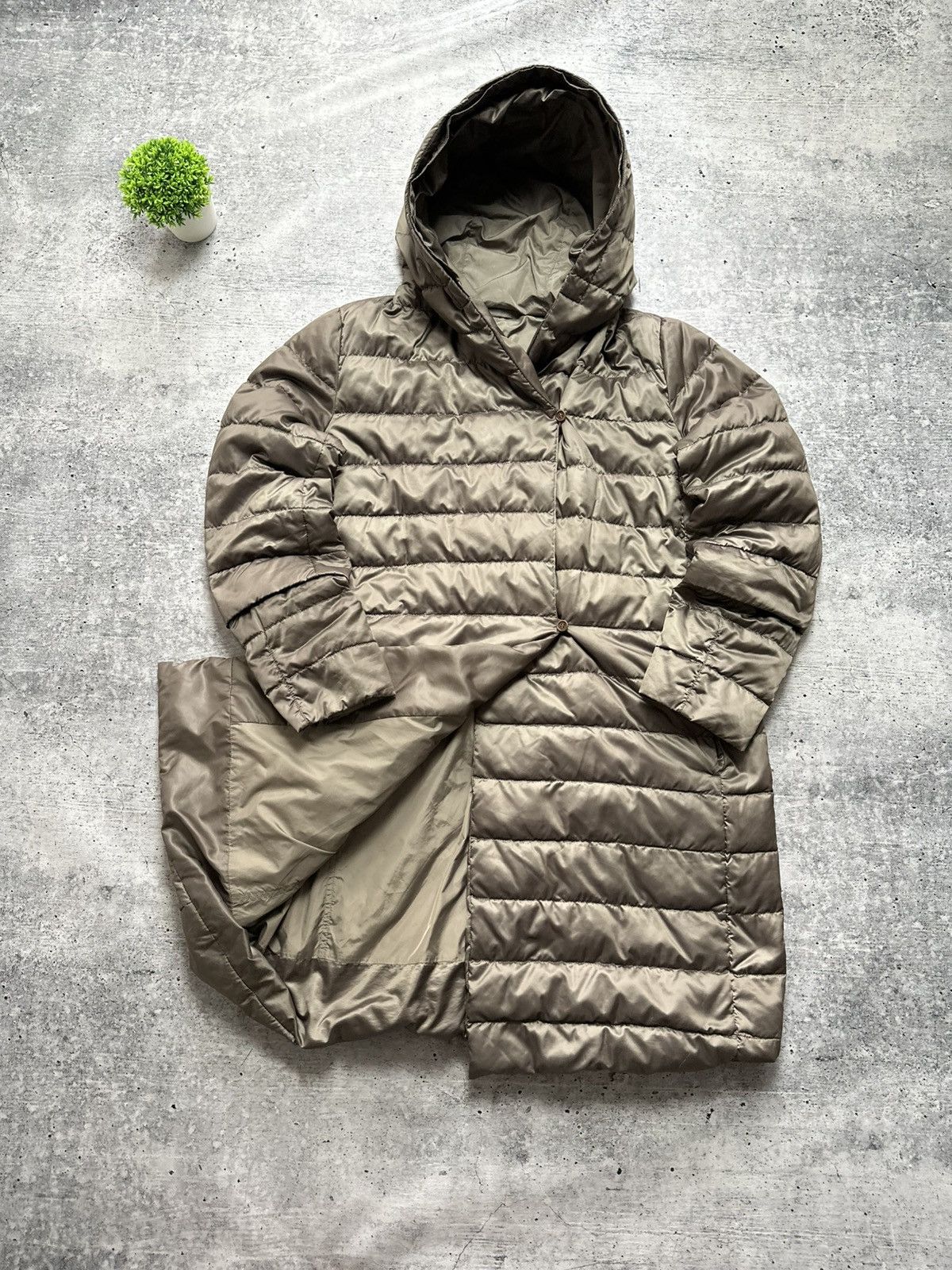 Max Mara Max Mara Reversible Down Puffer Jacket Luxury Classic Style Size M / US 6-8 / IT 42-44 - 2 Thumbnail