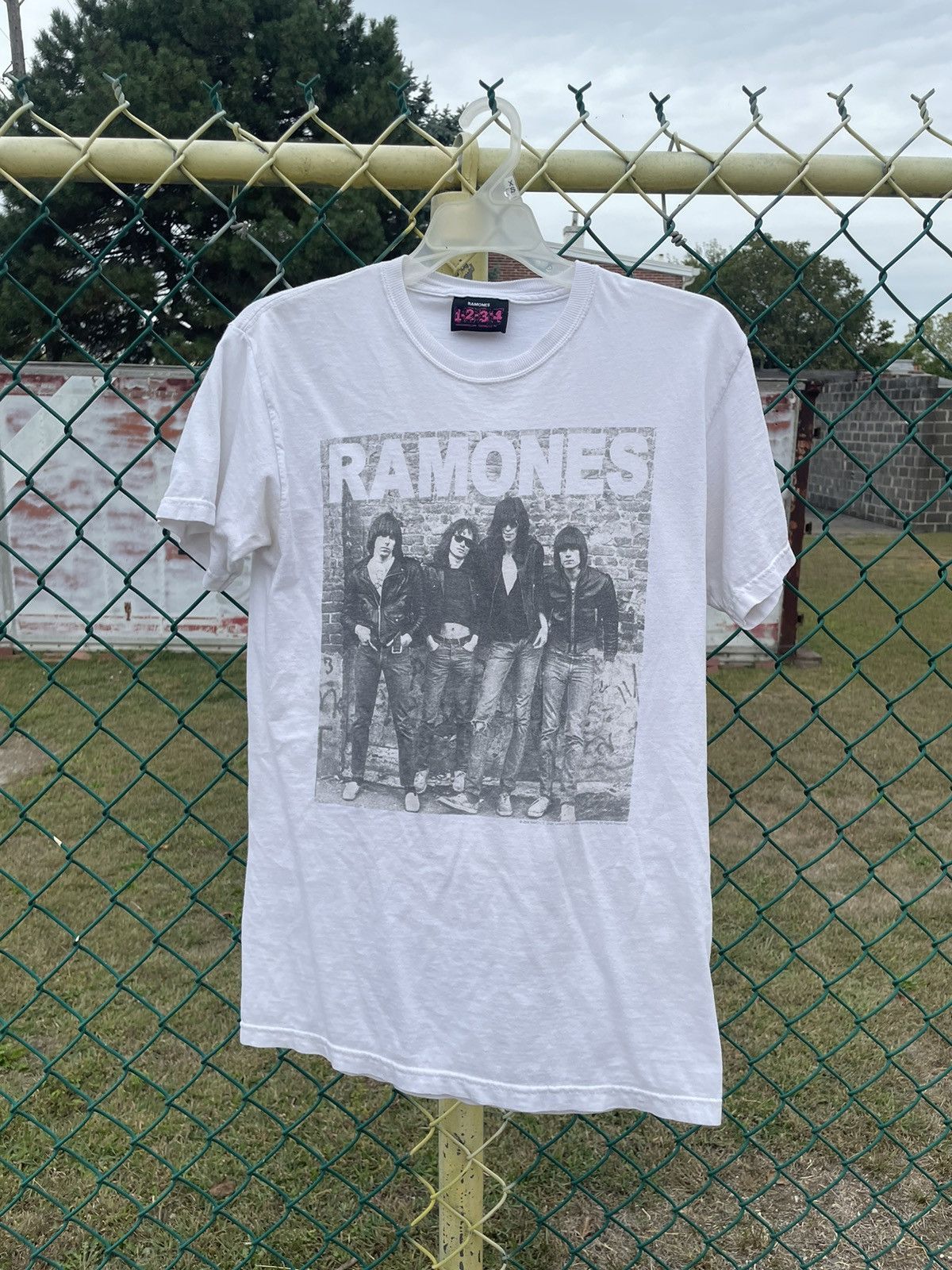 Band Tees × Vintage 2006 Ramones 1-2-3-4 White T-Shirt Size US M / EU 48-50 / 2 - 1 Thumbnail