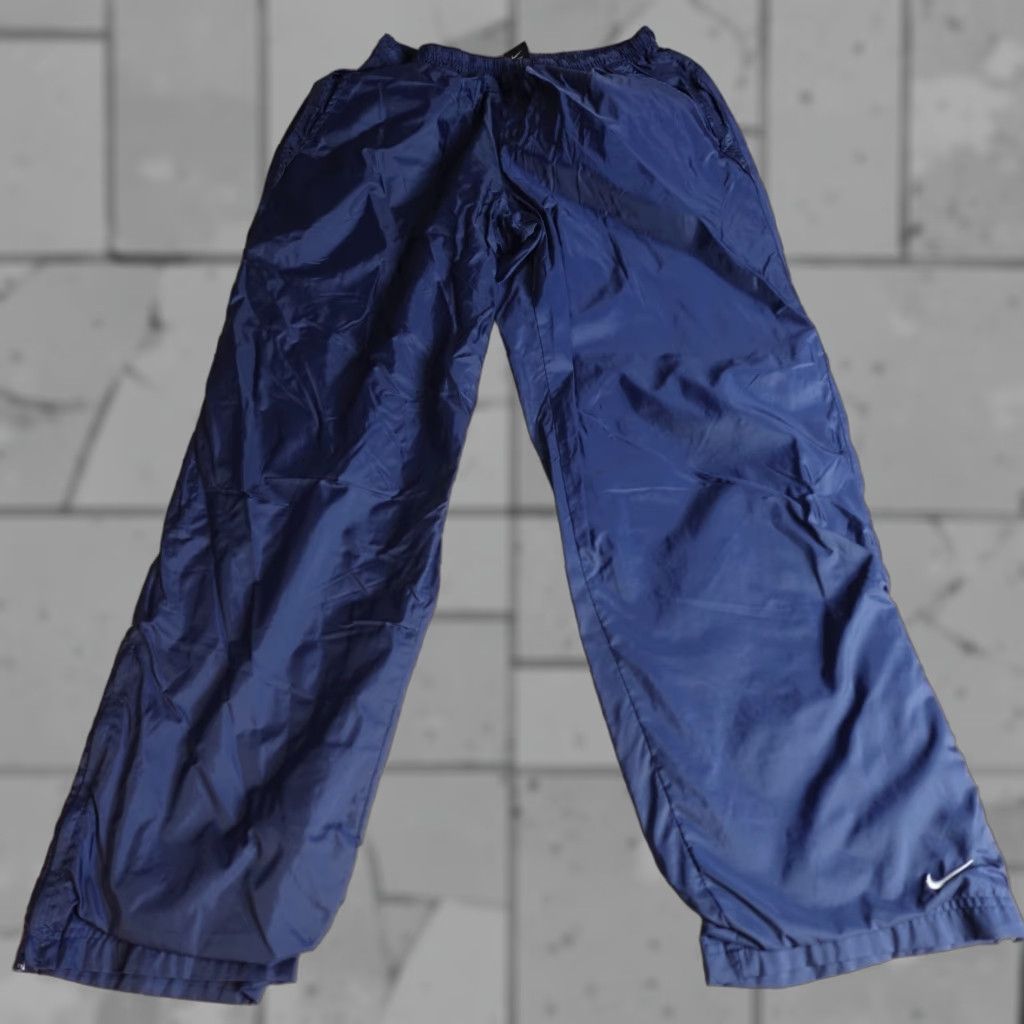 Nike VINTAGE Nike Pants Large Blue Nylon Solid Lined Drawstring Men Track Pants Regular SIZE L Blue Nike Shirt? Size US 33 - 1 Thumbnail