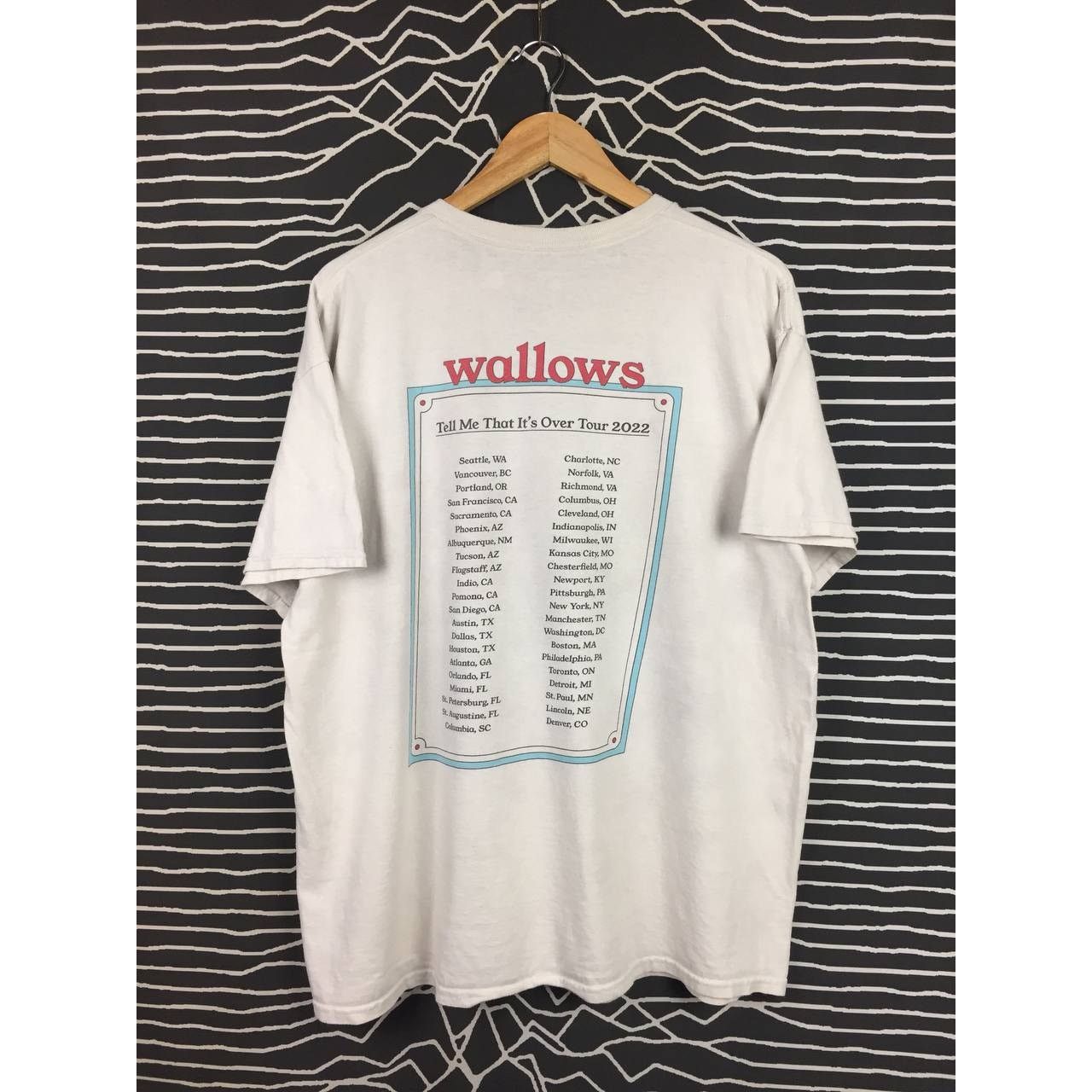 Band Tees Wallows Indie Rock Band Tell Me That It's Over Tour 2022 Tee Size US XL / EU 56 / 4 - 12 Thumbnail