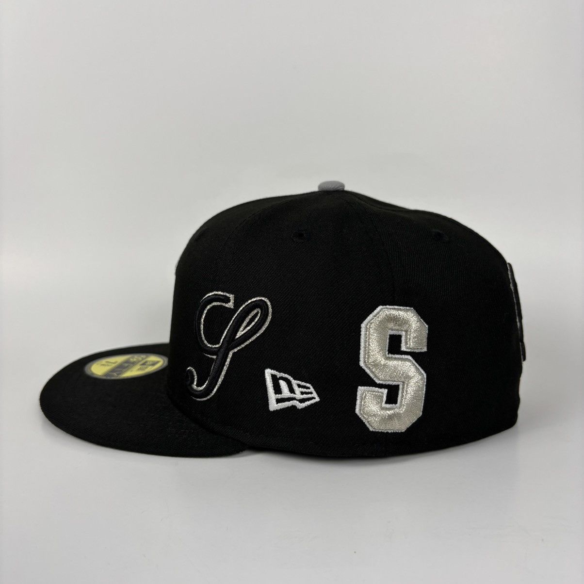 Supreme Multi S Logo New Era Fitted Black (Size 7 3/8)