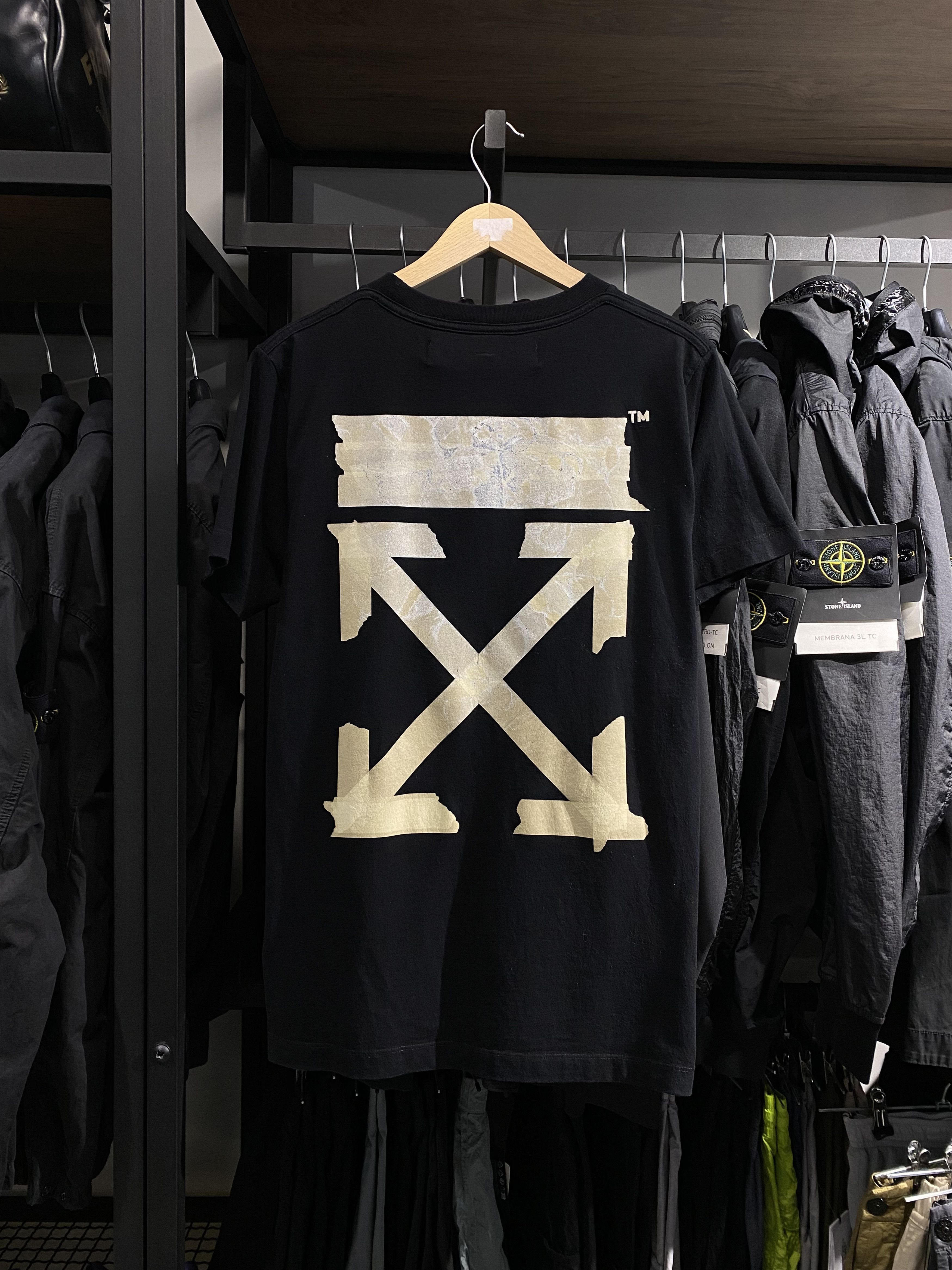 Off-White Off-White by Virgil Abloh Tape Arrows T-Shirt 'Black' size S Size US S / EU 44-46 / 1 - 5 Thumbnail