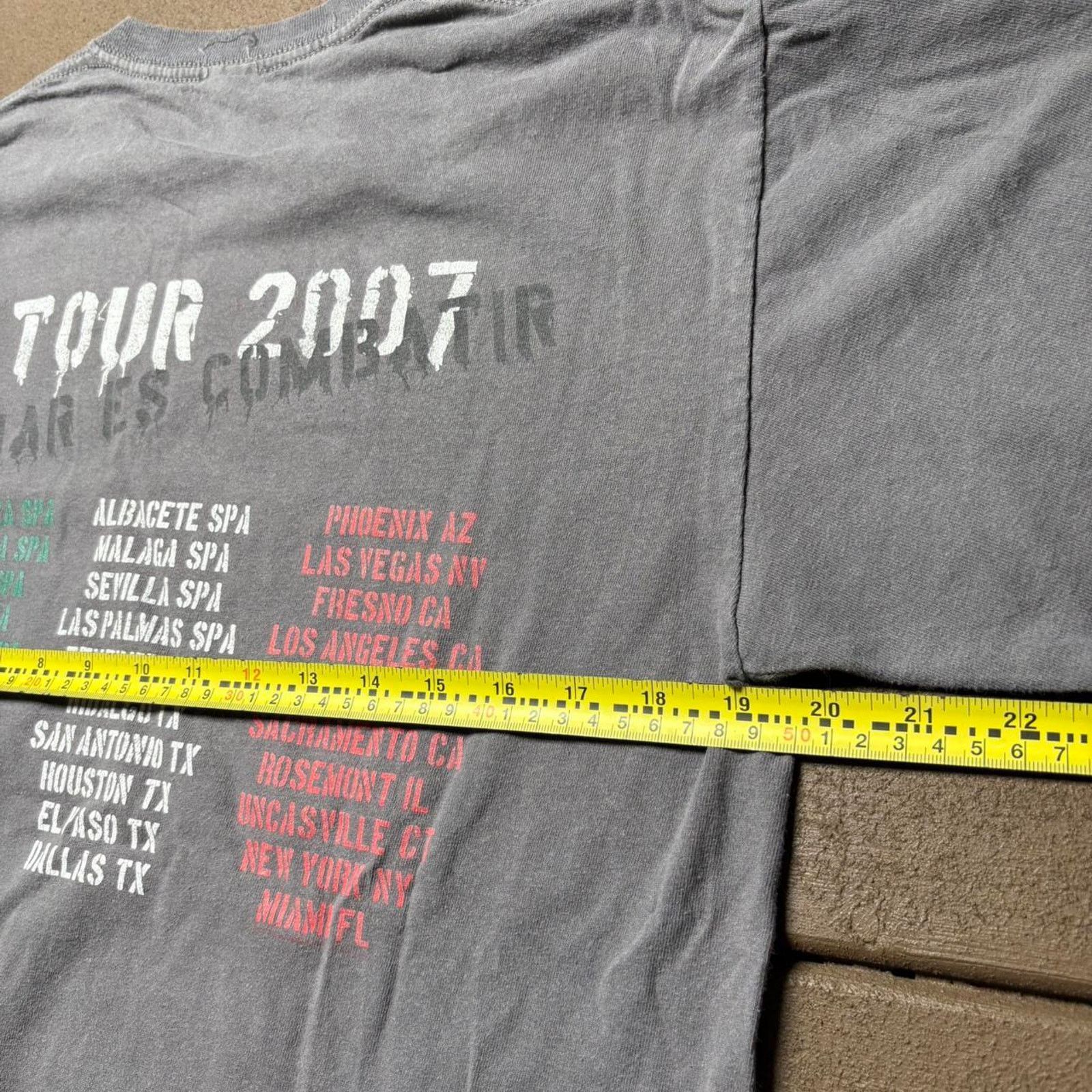 Gildan Vintage Mana Amar Es Combatir Rock Band T-shirt Size US M / EU 48-50 / 2 - 5 Thumbnail