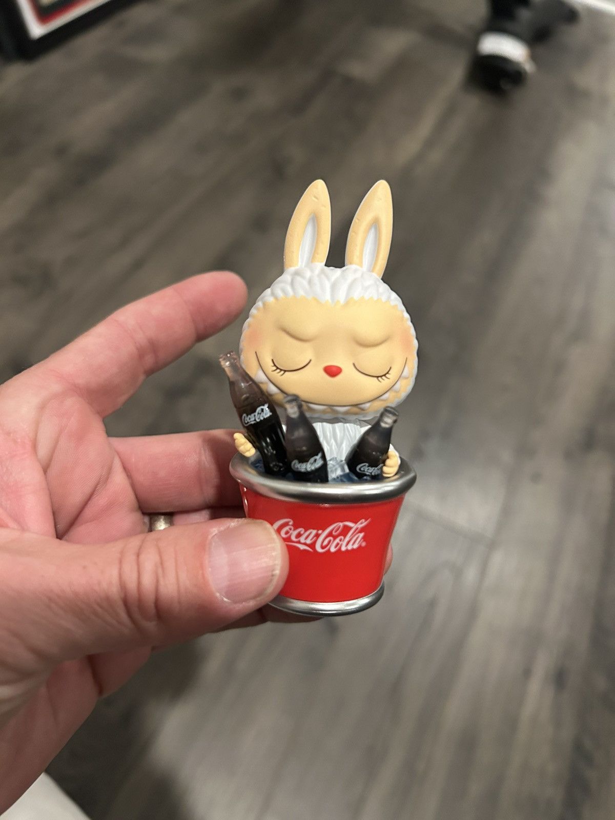 POP MART Labubu Coca Cola vinyl Size ONE SIZE - 1 Thumbnail