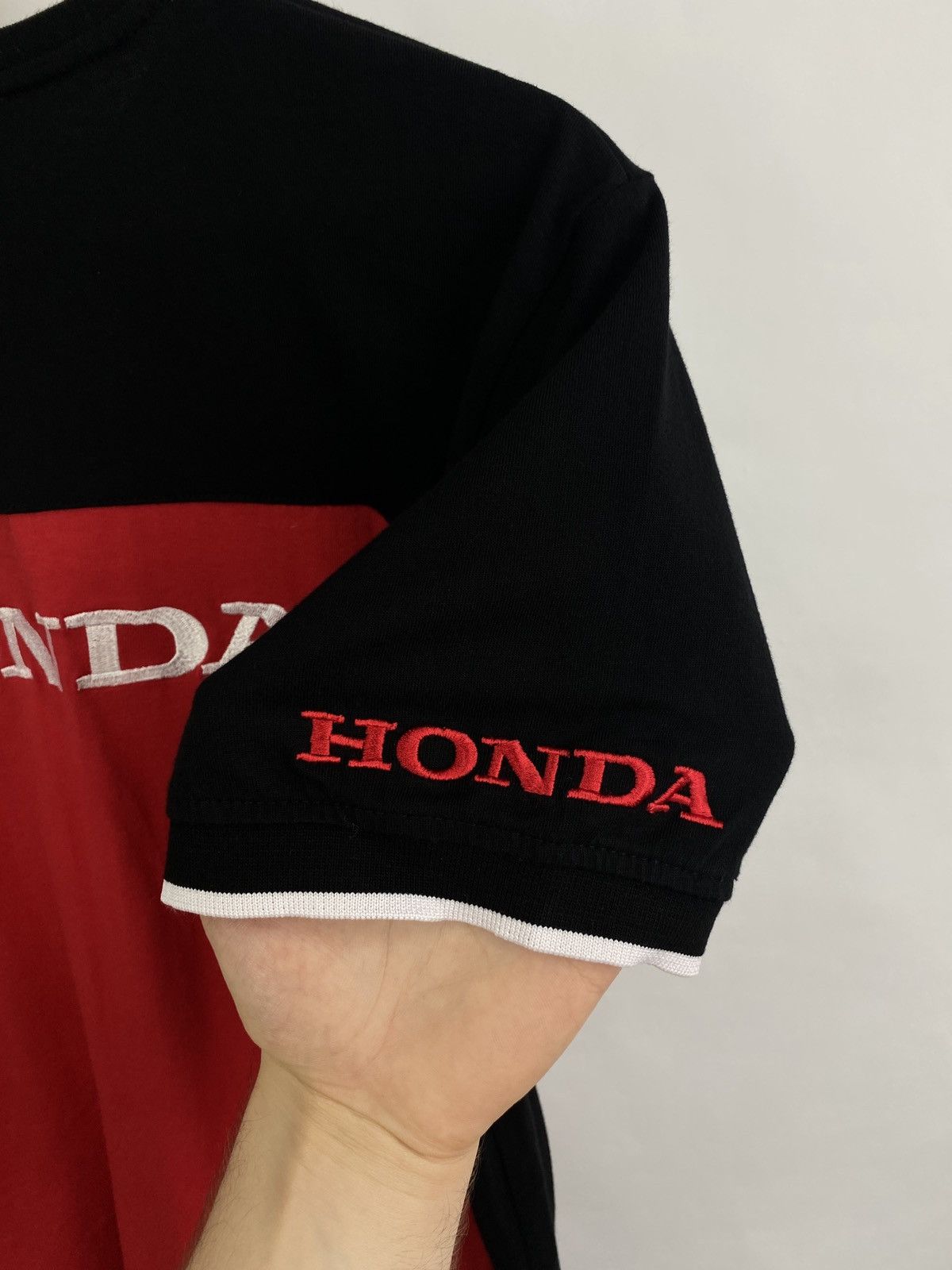 Honda 🇺🇸 Vintage Honda Racing Team T-Shirt Y2K Hype Rare Retro Size US M / EU 48-50 / 2 - 4 Thumbnail