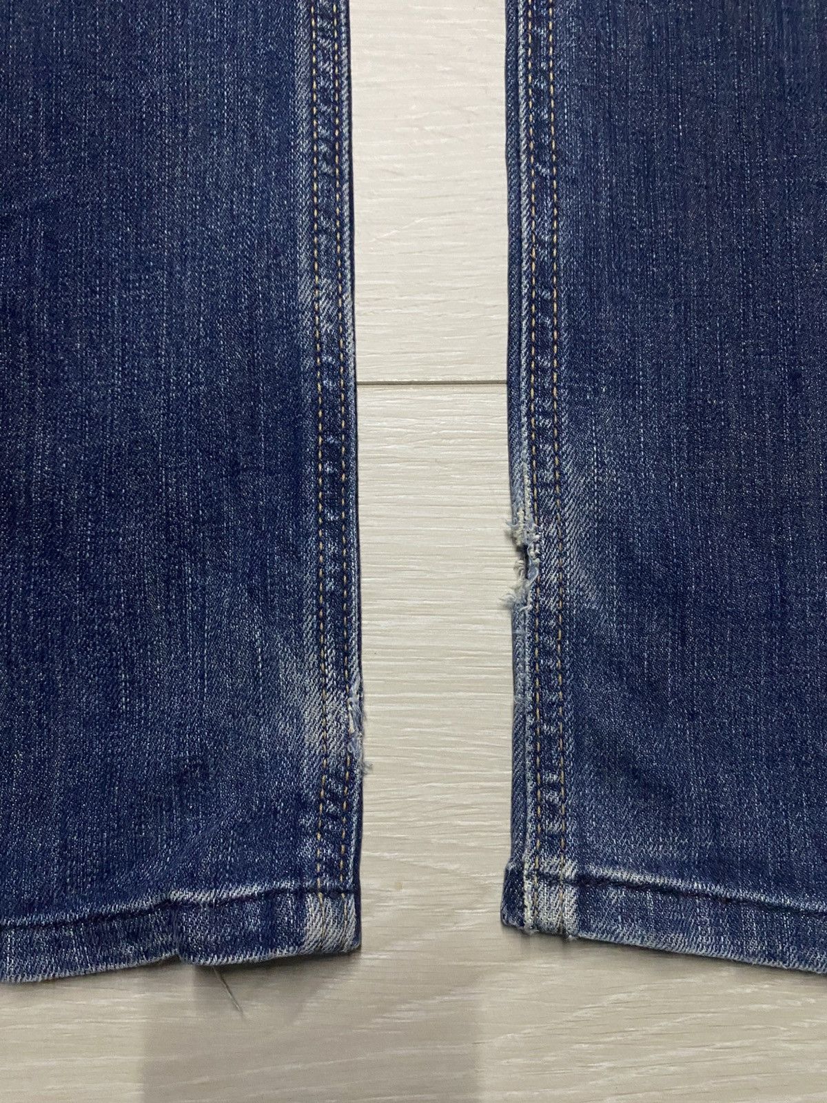 Edwin Vintage Edwin Blue Trip Hybrid Distressed Loose Jeans Size US 31 - 15 Thumbnail
