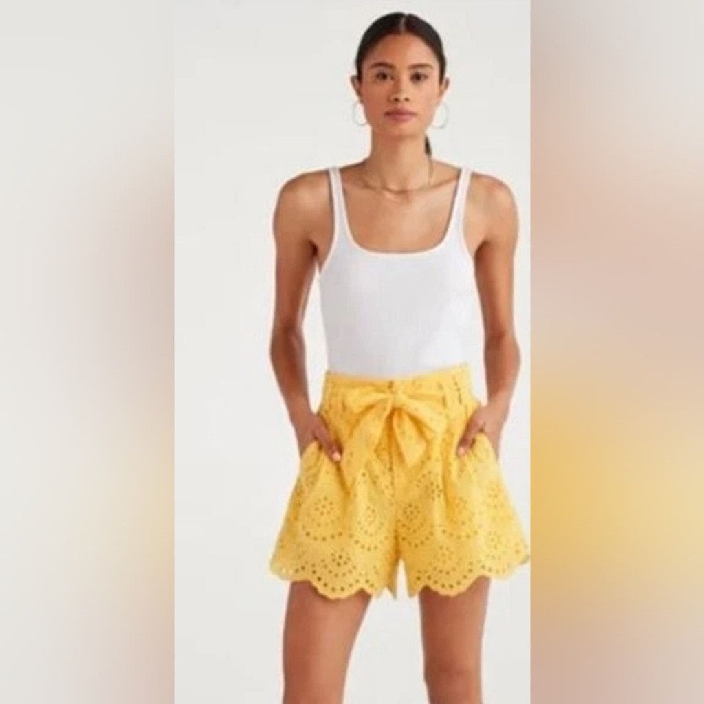 7 For All Mankind 7 For All Mankind Women's Tie Waist Eyelet Shorts Size 34" / US 12 / IT 48 - 1 Thumbnail