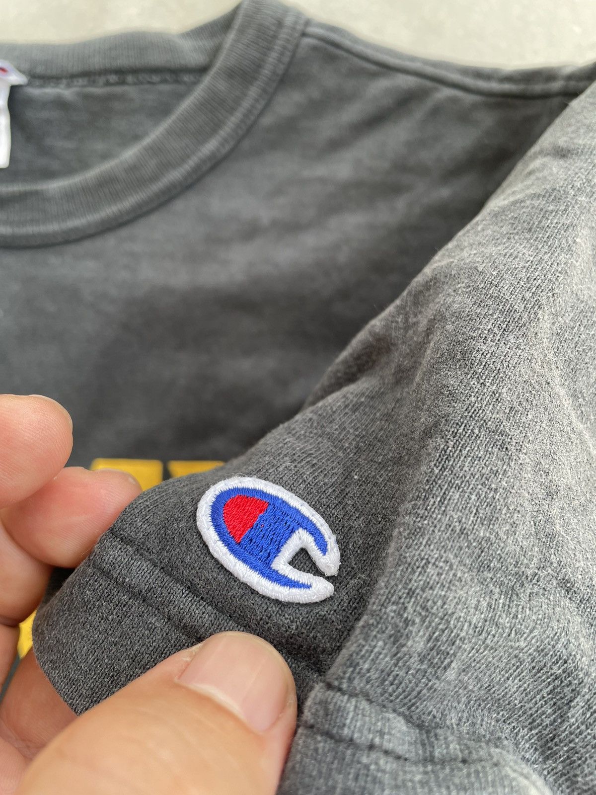 Champion VINTAGE CHAMPION X ARMY TEE Size US L / EU 52-54 / 3 - 5 Thumbnail