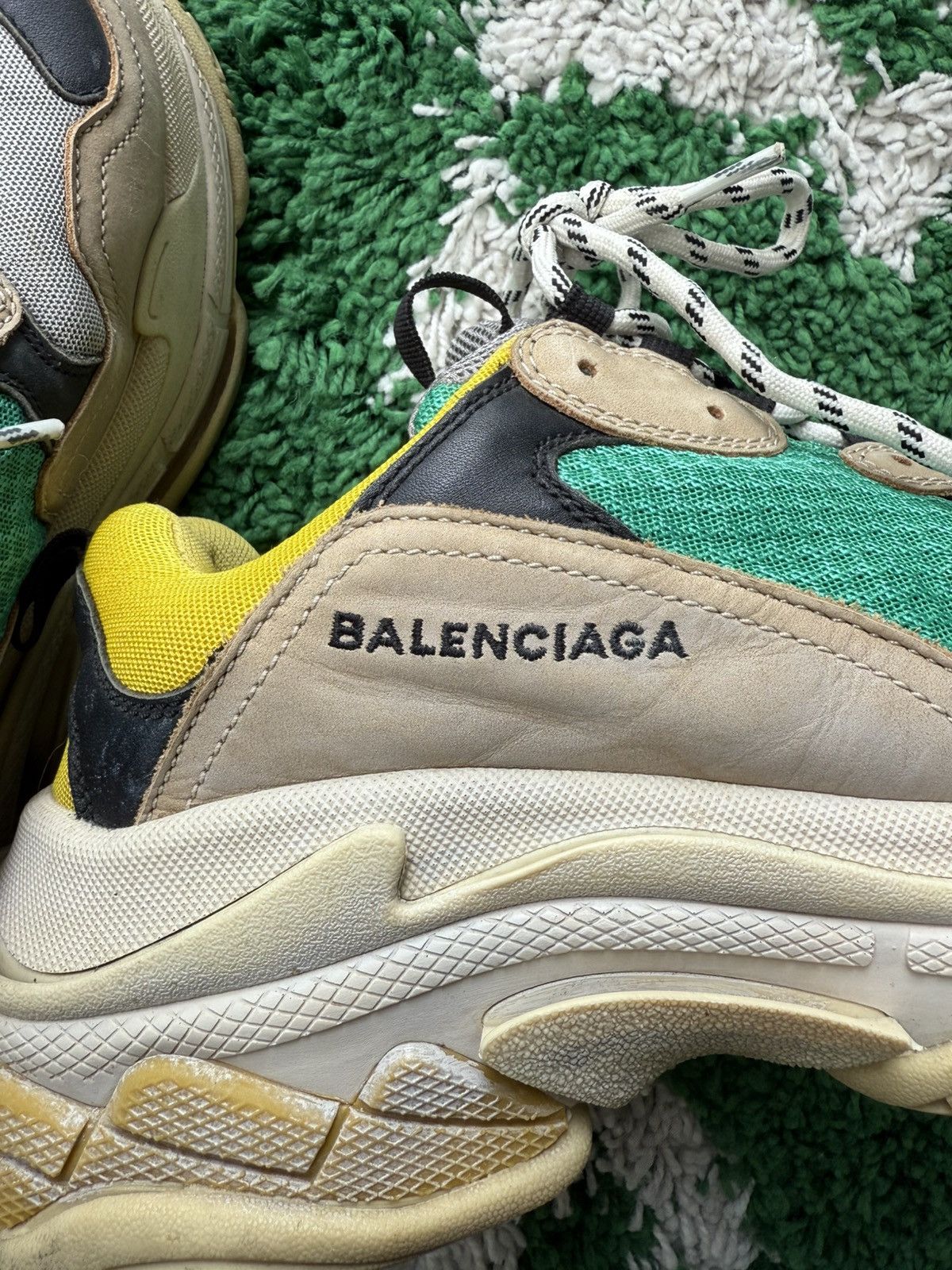Balenciaga Balenciaga 2018 Triple S2018 Green & Yellow Size US 9 / EU 42 - 8 Thumbnail