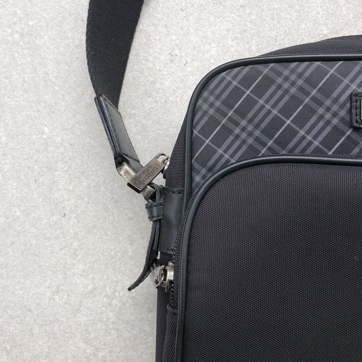 Burberry Burberry Black Label Nova Check Shoulder / Slim Bag Size ONE SIZE - 14 Thumbnail