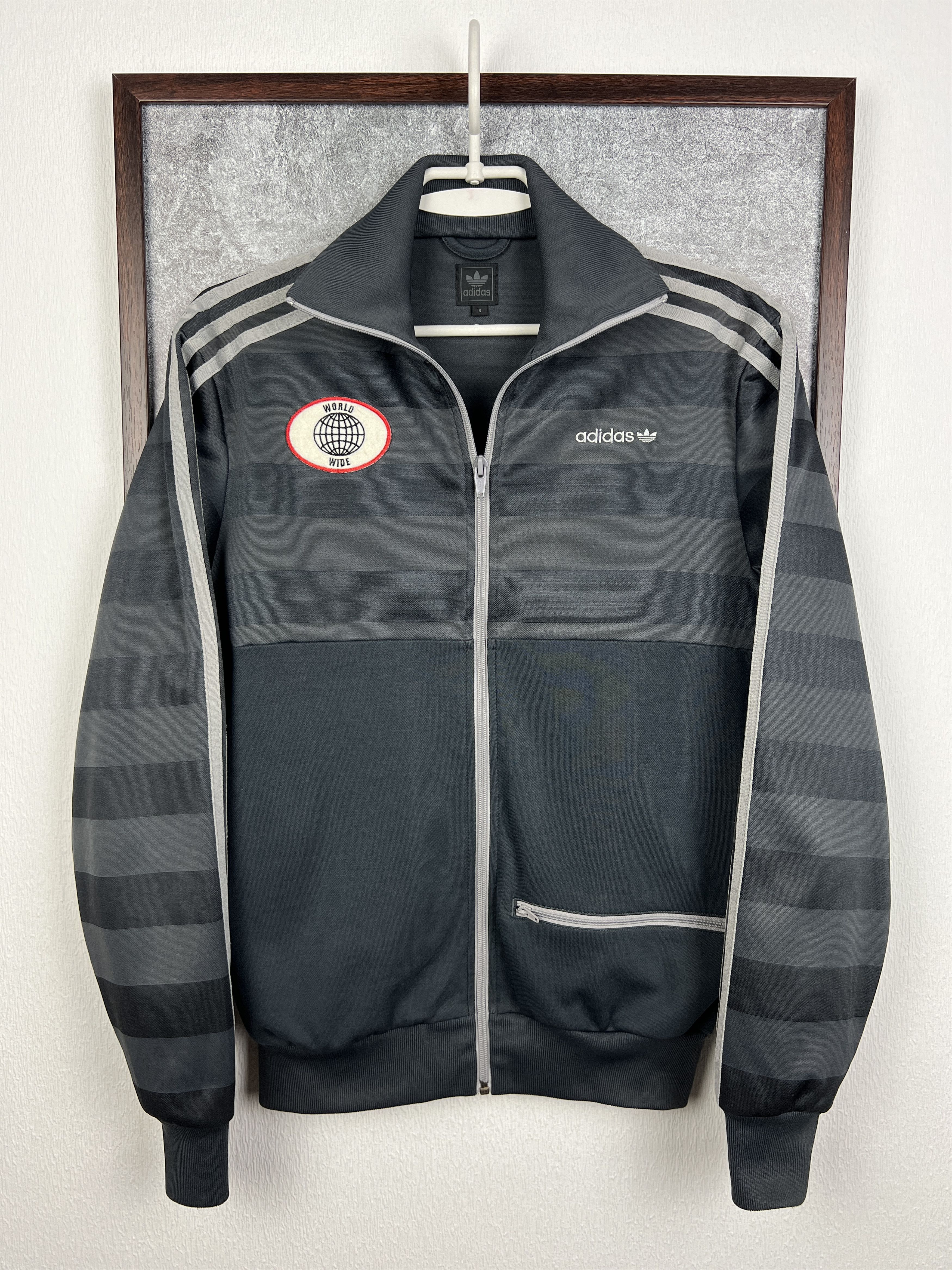 Adidas Adidas Originals World Wide Striped Track Top Jacket Rare Size US S / EU 44-46 / 1 - 1 Thumbnail