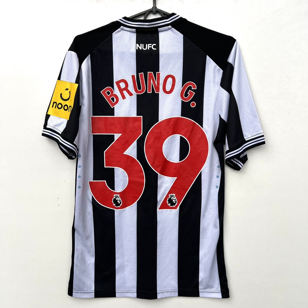 Castore Newcastle soccer jersey football t shirt Bruno G 39 Size US S / EU 44-46 / 1 - 11 Thumbnail