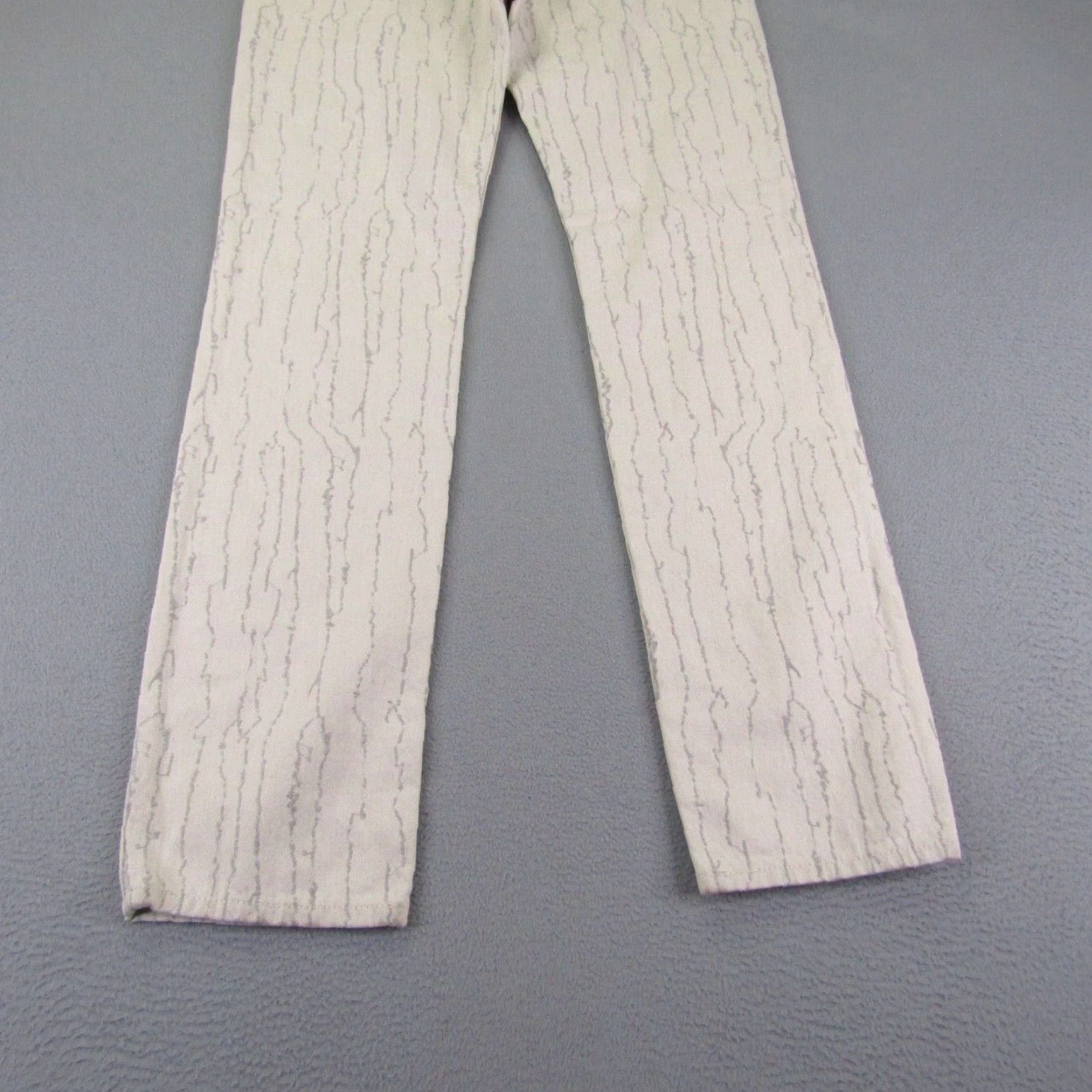 Levi's Levi's Jeans Womens 27 White Denim Leggy Slim Fit Premium Cotton Hemp Blend Pants Jeans Slim White 27 Womens 31 Inseam Size 27" / US 4 / IT 40 - 6 Thumbnail