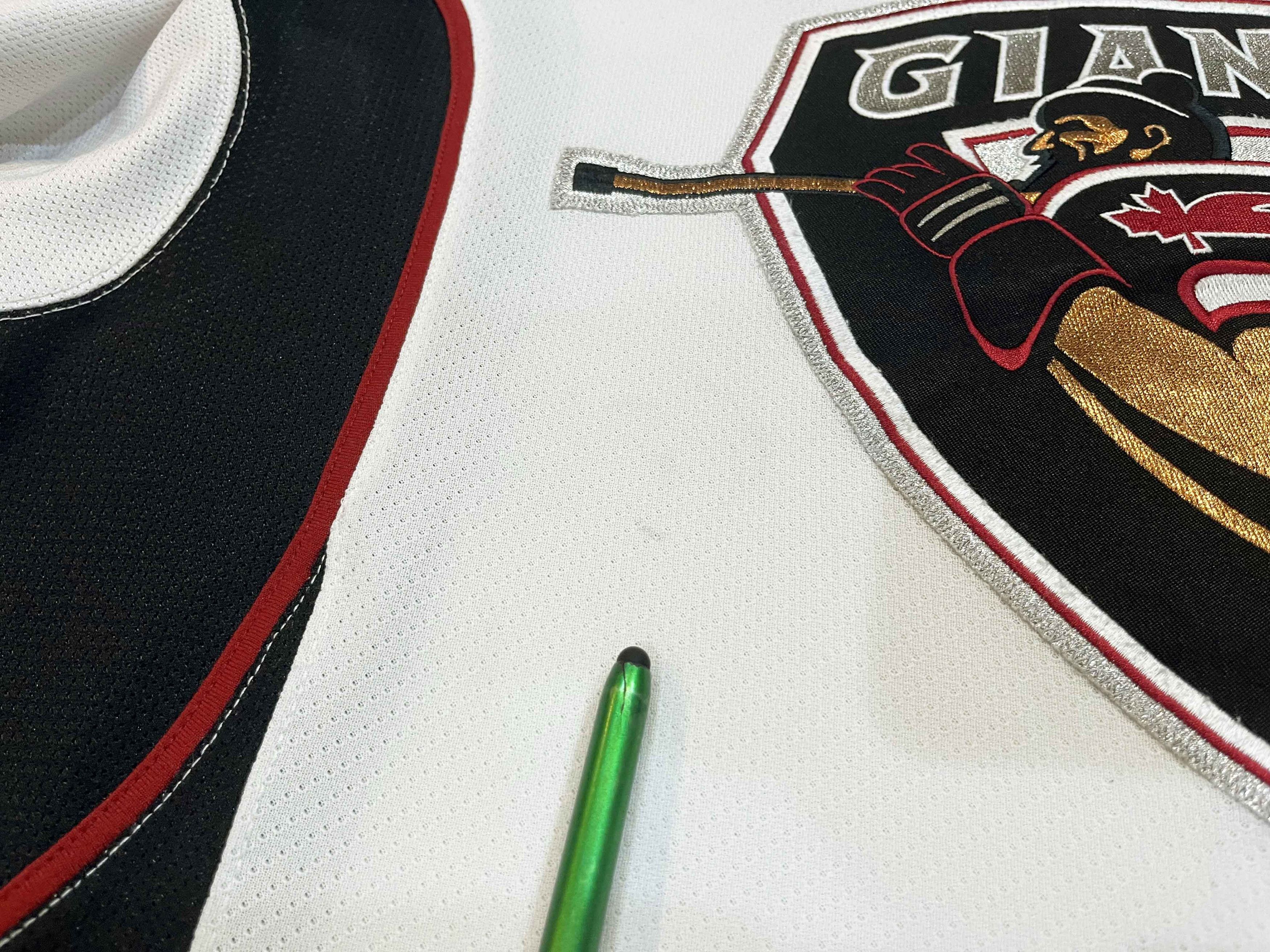 Reebok Reebok Authentic Vancouver Giants JONES #2 WHL Hockey Jersey Size US XL / EU 56 / 4 - 13 Thumbnail