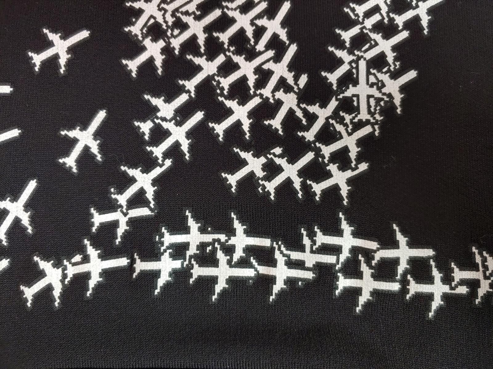 Louis Vuitton Louis Vuitton LV Planes Printed Hoodie in Black Size US L / EU 52-54 / 3 - 3 Thumbnail