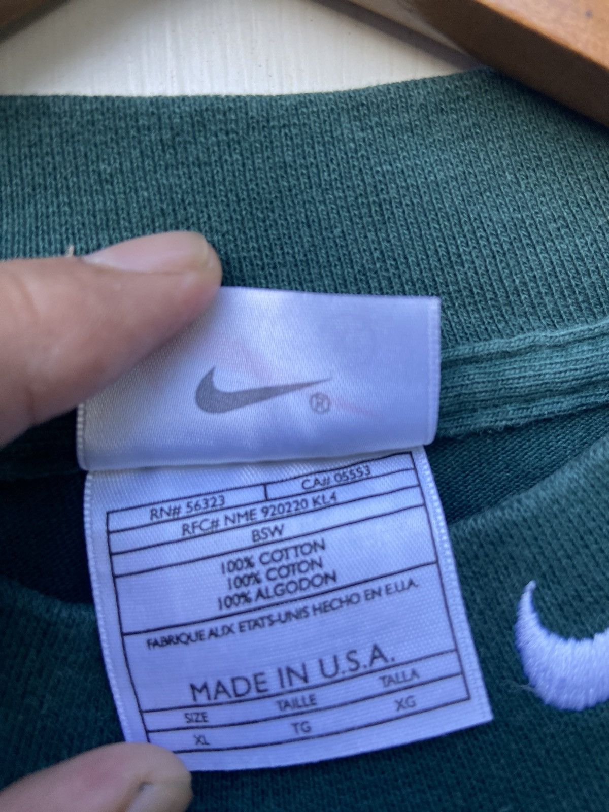 Nike 🔥 Vtg 90s Vintage Nike t shirt small logo long sleeve Size US XL / EU 56 / 4 - 5 Thumbnail