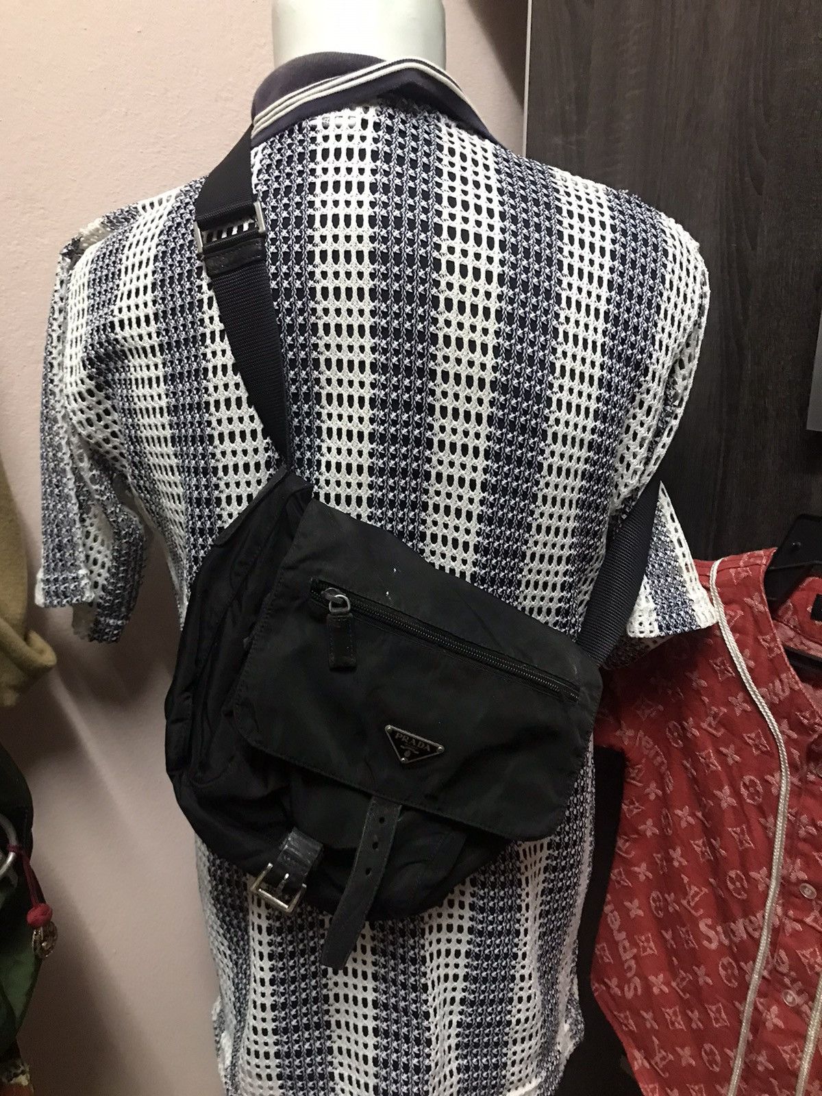 Prada Authentic Prada Black Shoulder Size ONE SIZE - 1 Thumbnail