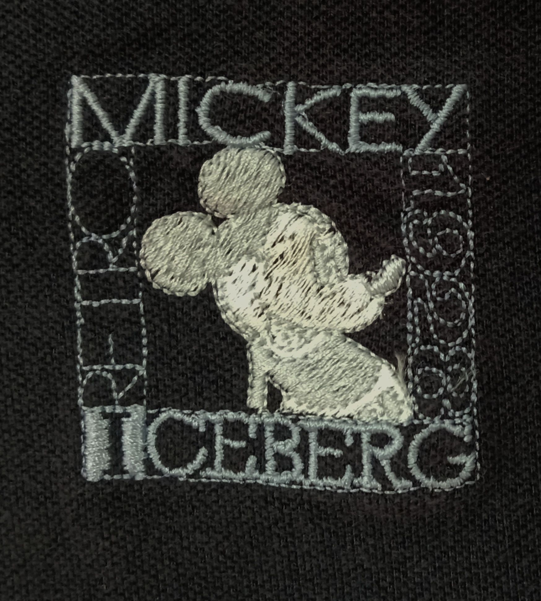 HISTORY ICEBERG アイスバーグ ディズニー 刺繍ニット イタリア製 2025年最新】ICEBERG メンズ ニット・セーターの人気アイテム