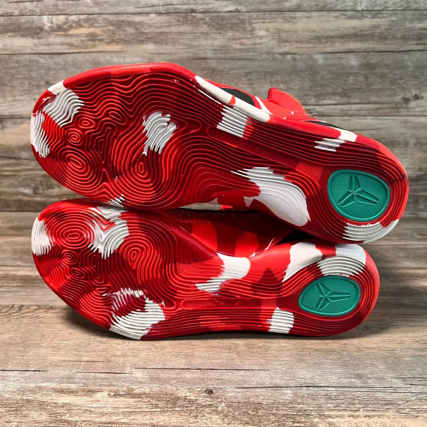 Nike Nike Kobe 9 Xmas Red/White 43 Size US 9.5 / EU 42-43 - 6 Thumbnail