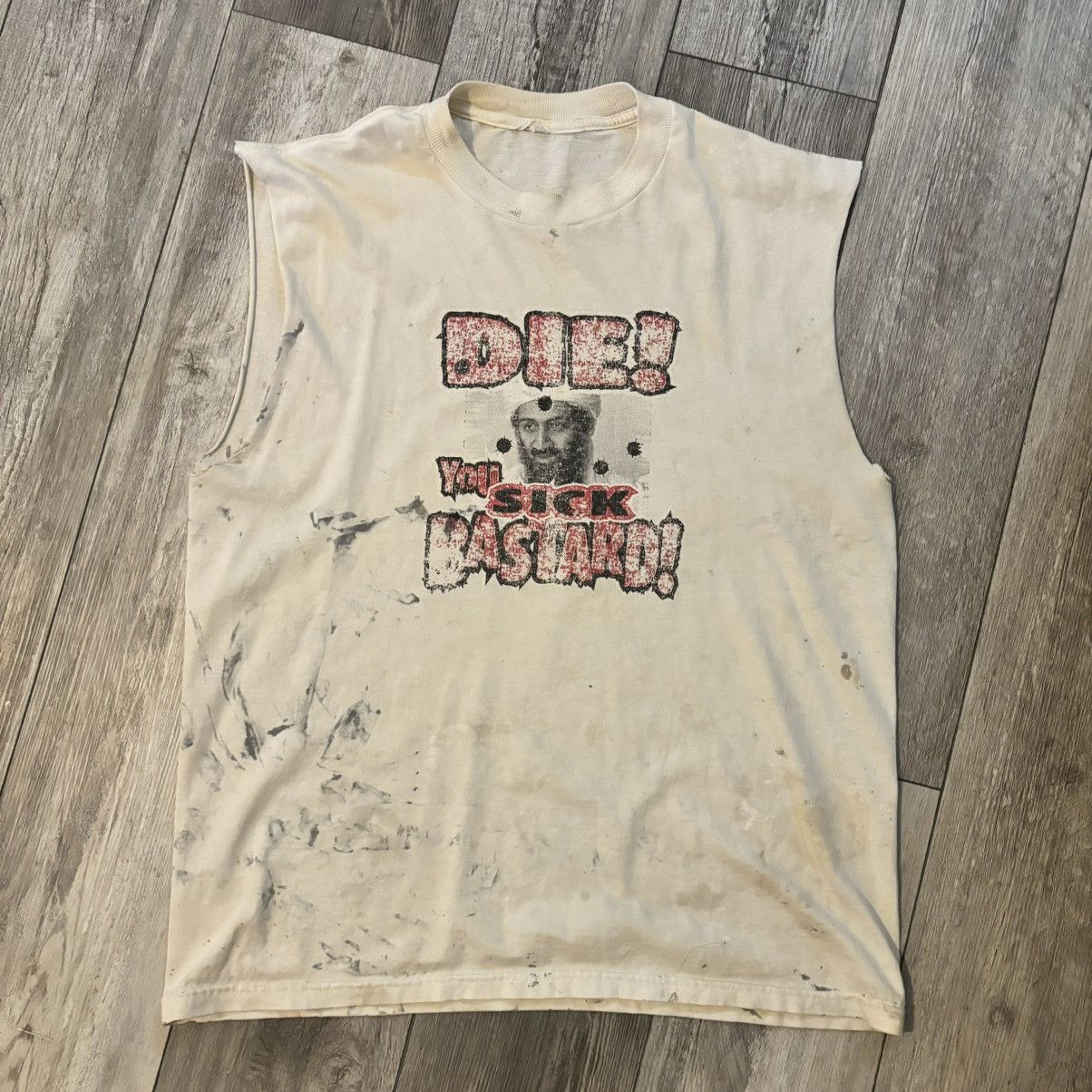 Vintage 2000s Osama Bin Laden Thrashed Tee Size US L / EU 52-54 / 3 - 1 Thumbnail