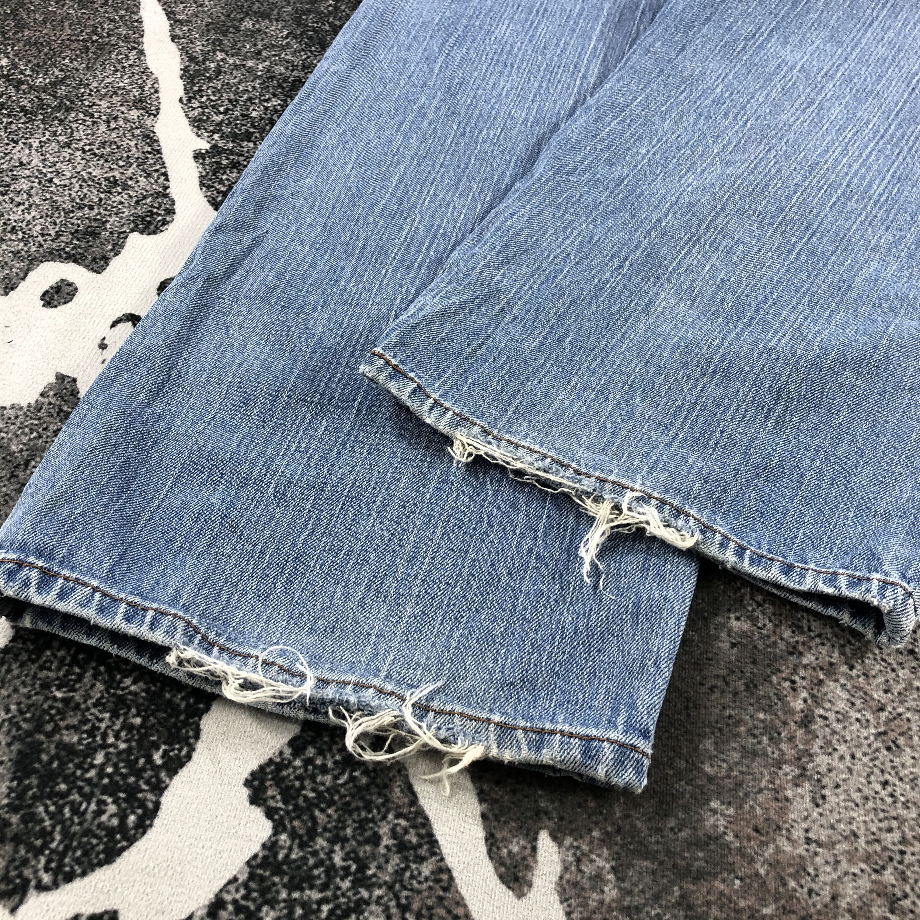 Levi's Vintage Levi's 559 Jeans Faded Blue Denim KJ1092 Size US 34 / EU 50 - 6 Thumbnail