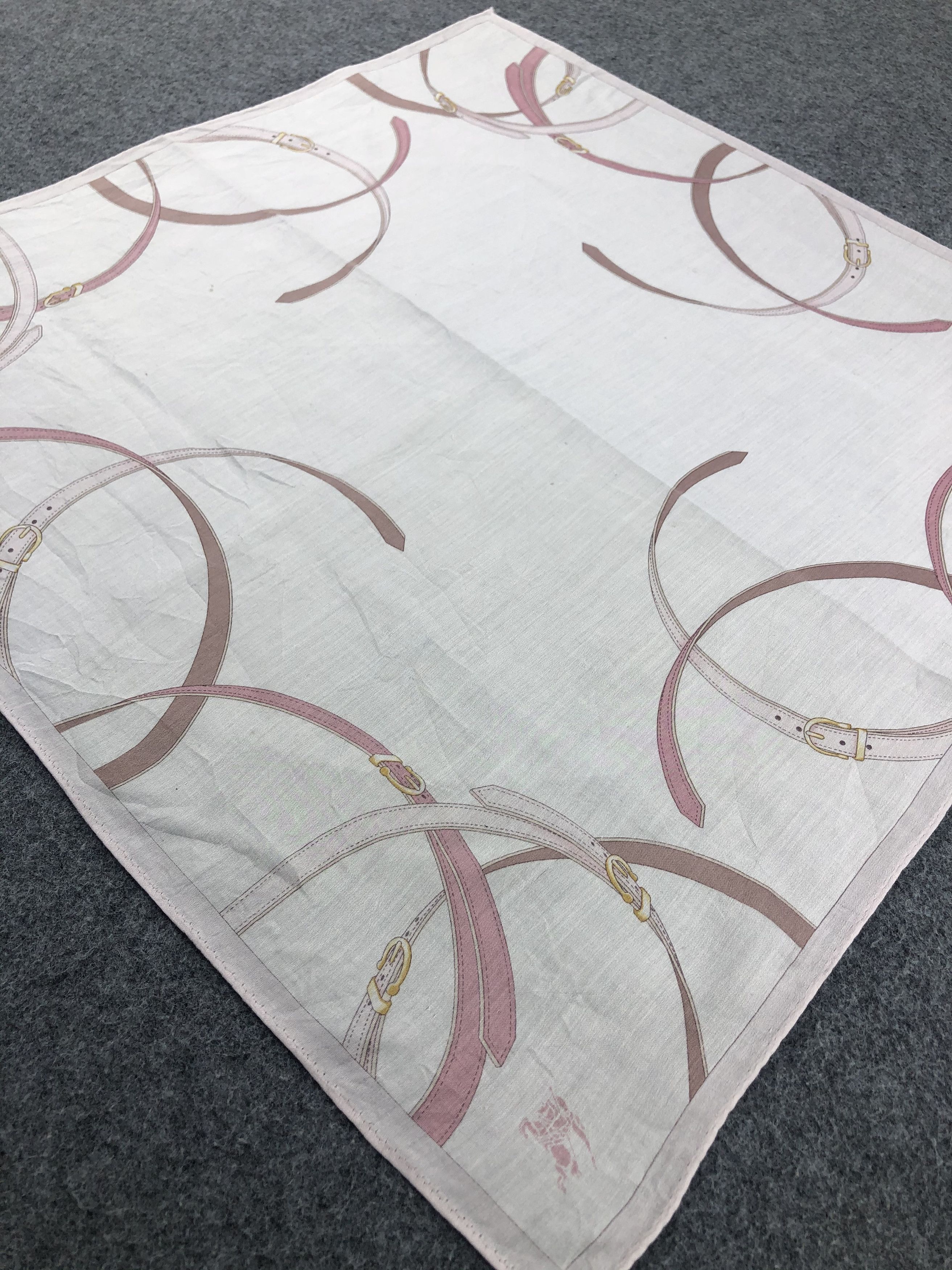 Burberry Burberry Handkerchief / Bandana / Neckerchief Size ONE SIZE - 4 Thumbnail