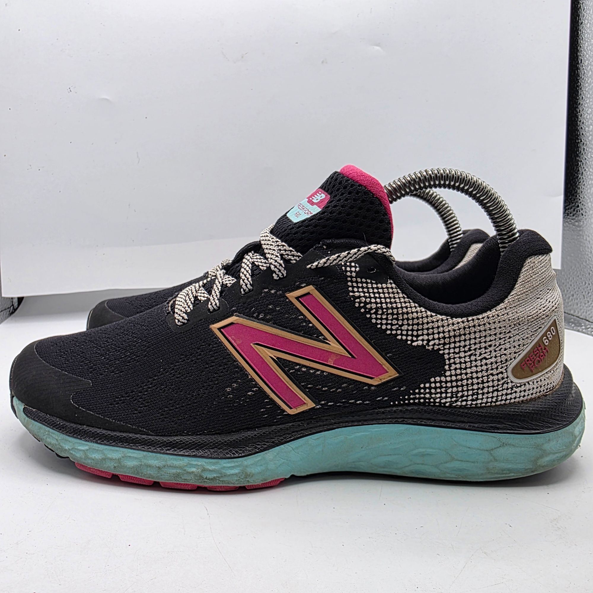 New Balance New Balance Fresh Foam 680v7 Womens 8.5 Black Pink Athletic Size US 8.5 / IT 38.5 - 13 Thumbnail