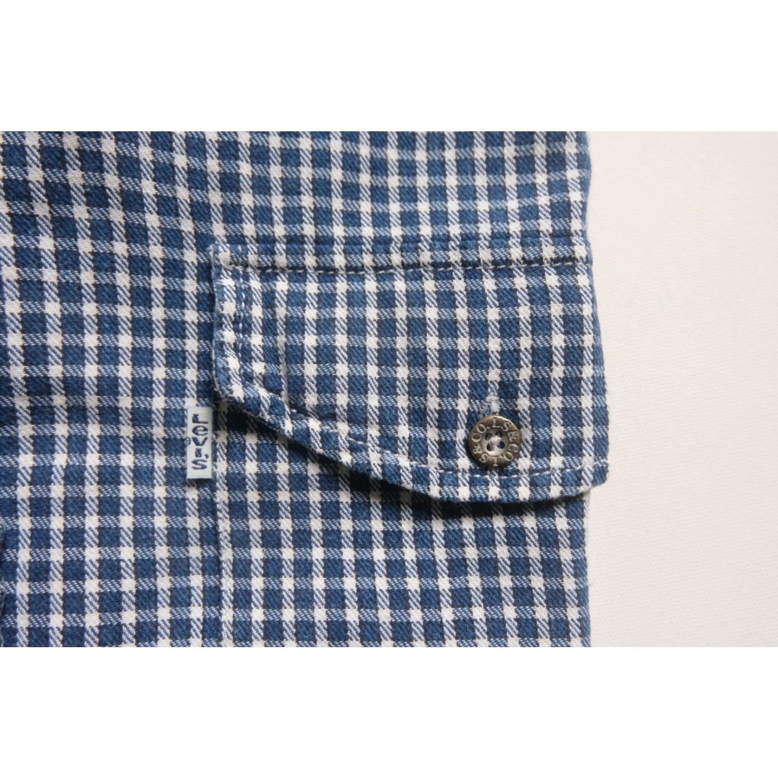 Levi's VINTAGE Levi's Button-Up Shirt 90s Flannel Plaid Cotton Blue L Men Cowboy Casual Shirt 1997 PAIR PIT TO PIT 25" LENGTH 33" SLEEVE 21" MENS Size US L / EU 52-54 / 3 - 4 Thumbnail