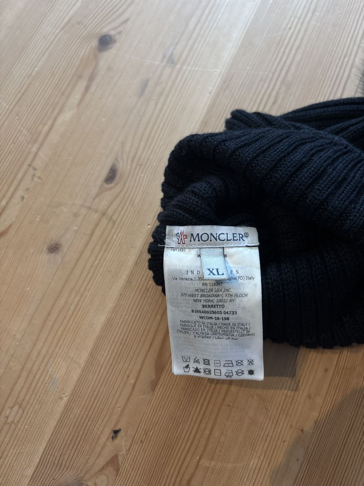 Moncler Moncler Pom Pom Berretto Womens Beanie Size ONE SIZE - 7 Thumbnail
