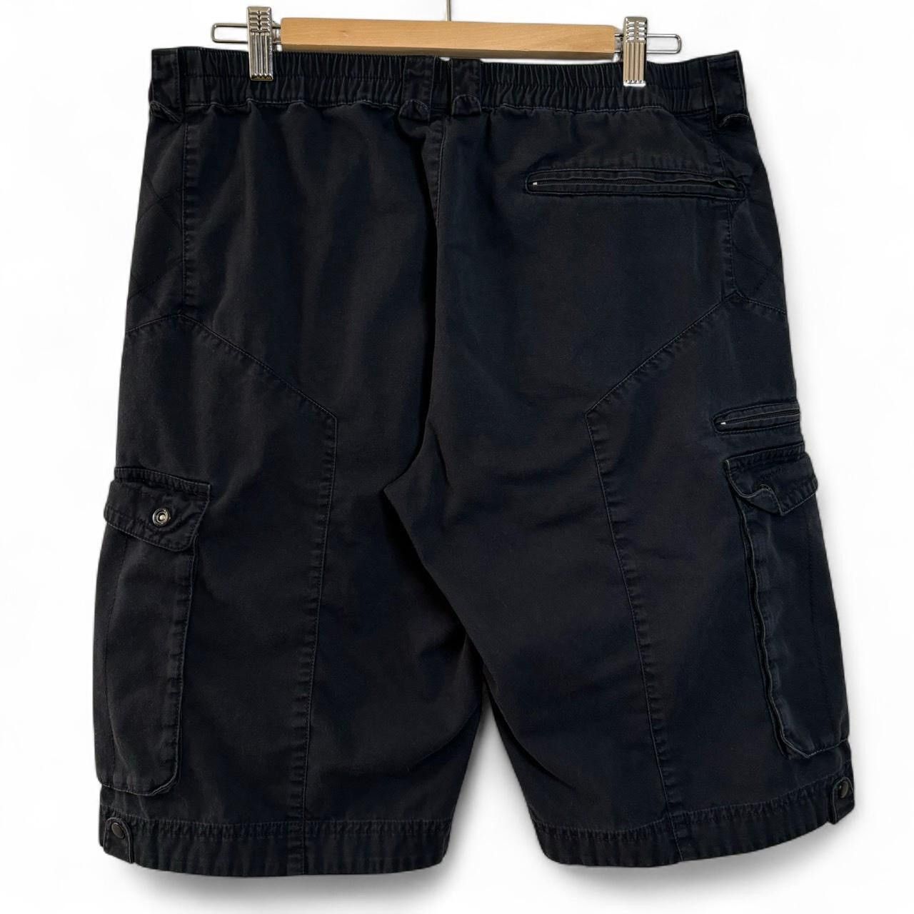 Adidas × Vintage Vintage Y2K Adidas Faded Black Baggy Cargo Shorts Size US 34 / EU 50 - 7 Thumbnail