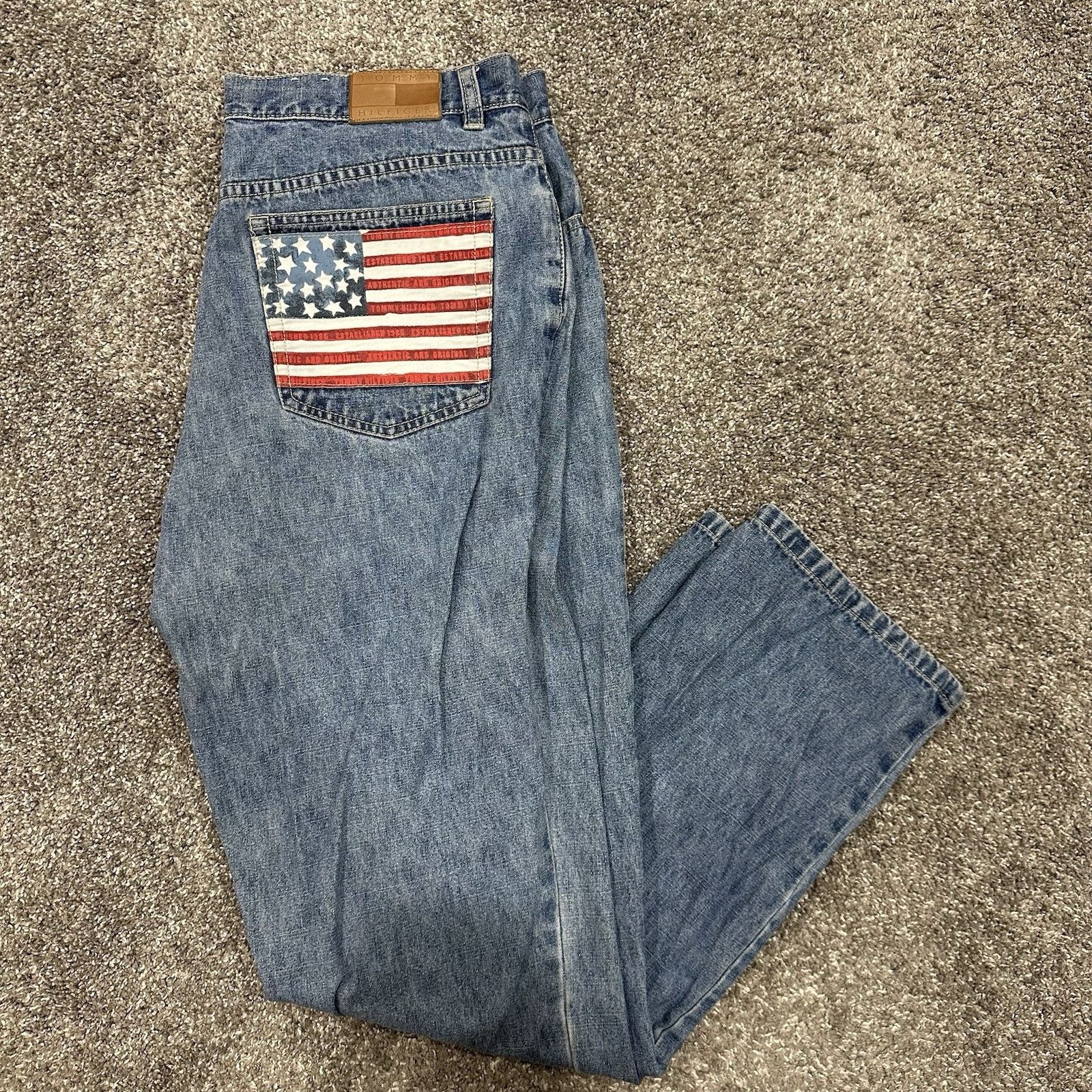 Tommy Hilfiger Vtg Tommy Hilfiger Womens Jean Size 14 USA Flag Graphic Blue Size 36" / US 14 / IT 50 - 1 Thumbnail