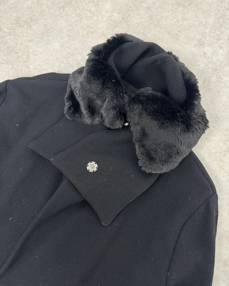 Emporio Armani AW2012 Emporio Armani Fur Collar Black Long Coat Size US L / EU 52-54 / 3 - 5 Thumbnail