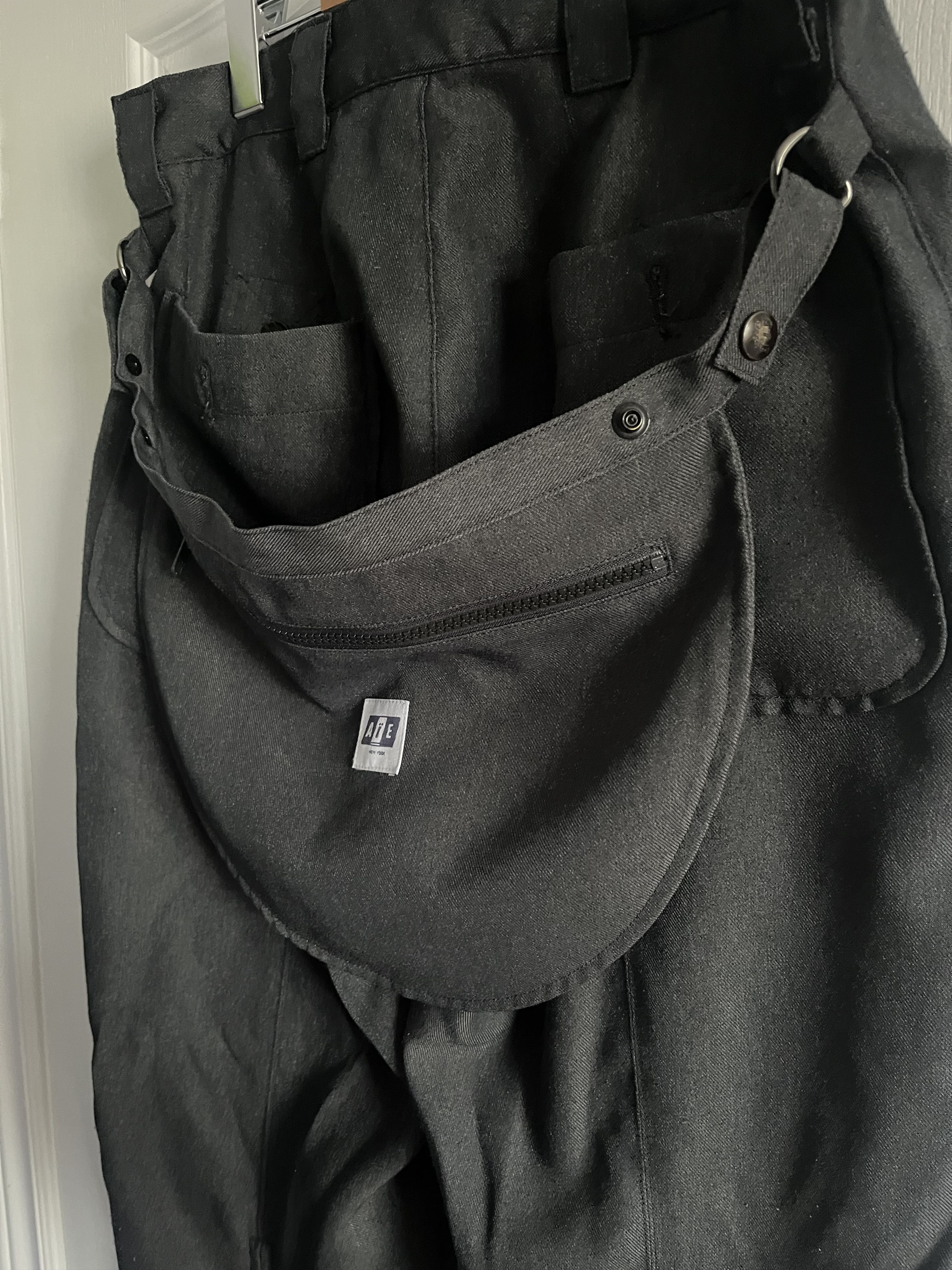 NEPENTHES AÏE GREY TWILL BNG TROUSERS