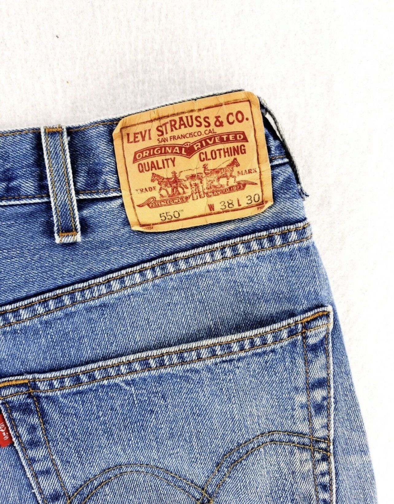 Levi's Levi’s Vintage 550 38x30 Faded Jeans (90s) Size US 38 / EU 54 - 3 Thumbnail