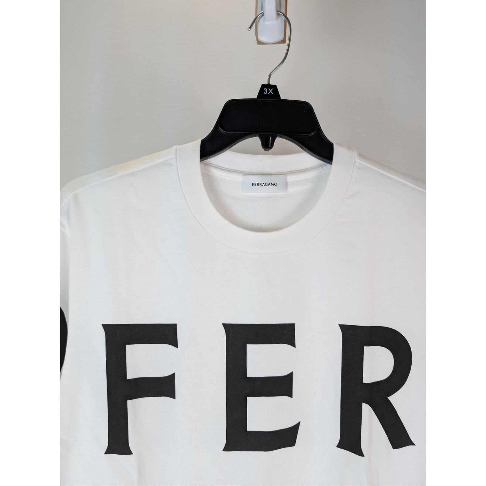 Salvatore Ferragamo o1rshd1 Ferragamo Logo T-Shirt in White Size US L / EU 52-54 / 3 - 6 Thumbnail
